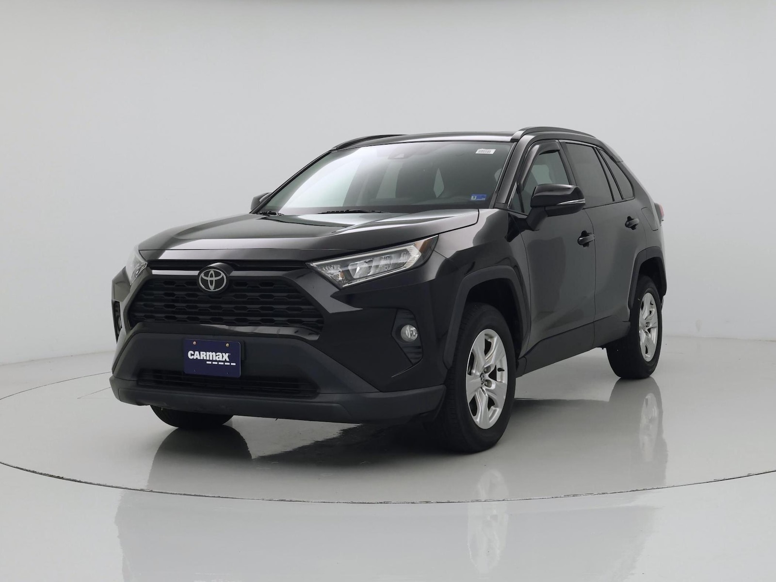 2021 Toyota RAV4 XLE - Photo 5