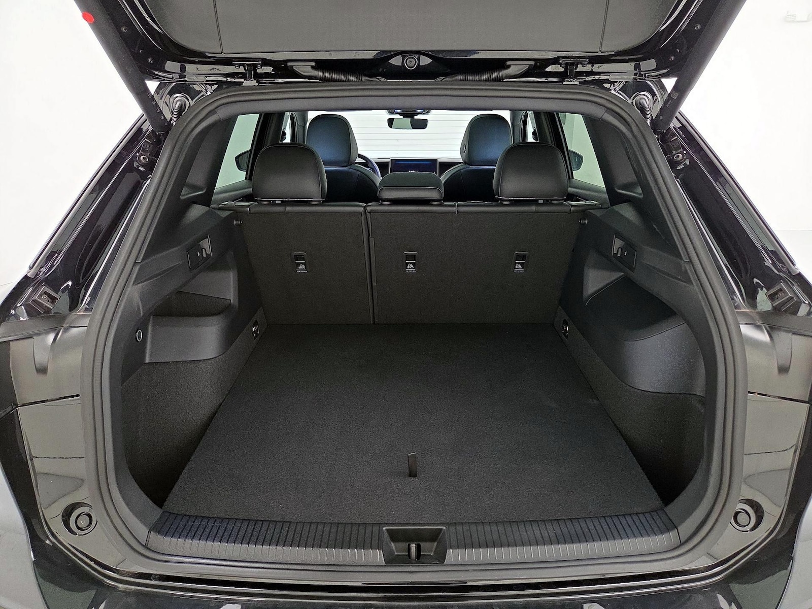 2025 Volkswagen Tiguan SE R-LINE BLACK - Photo 22