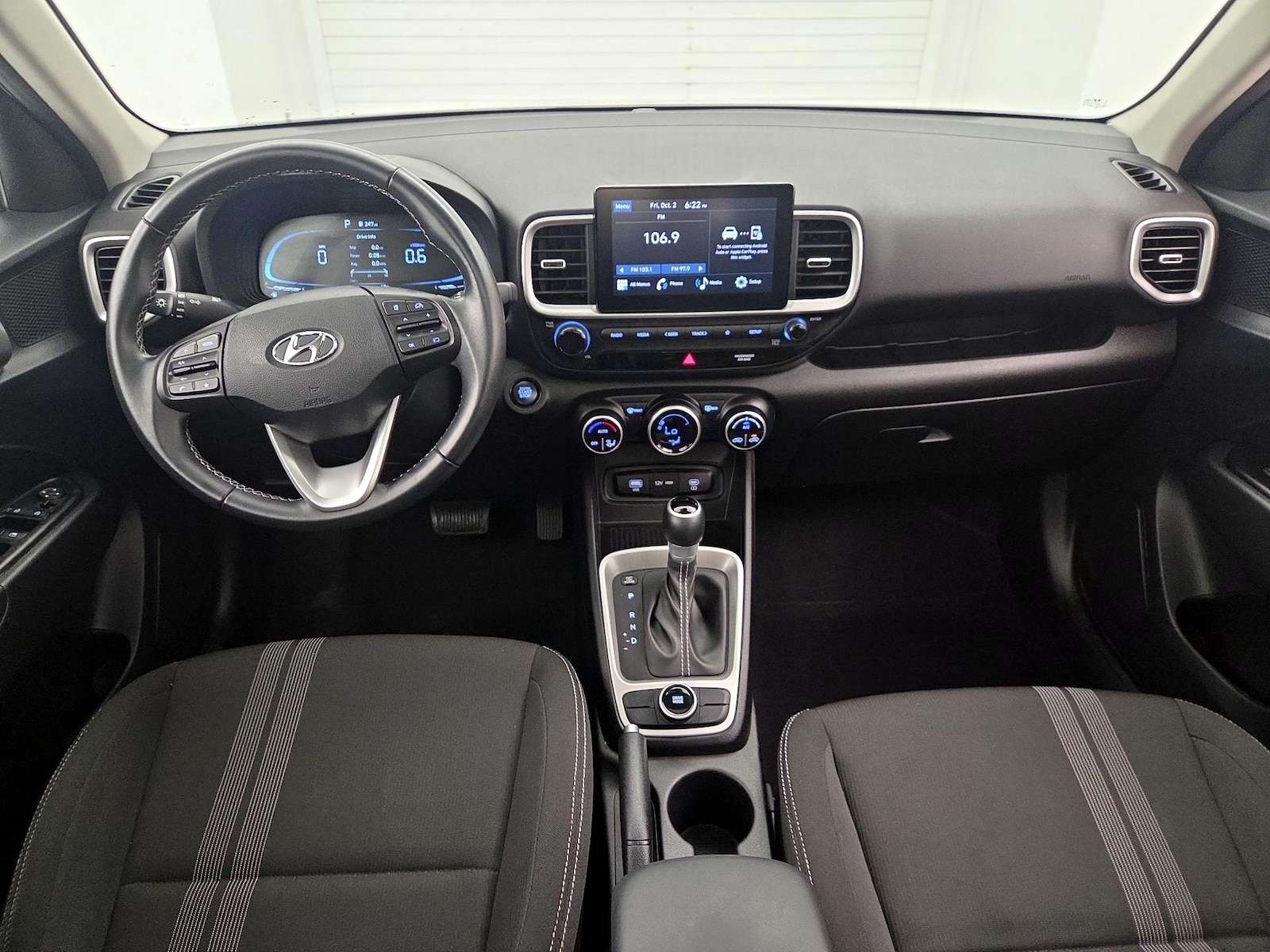 Apple CarPlay® & Android Auto™