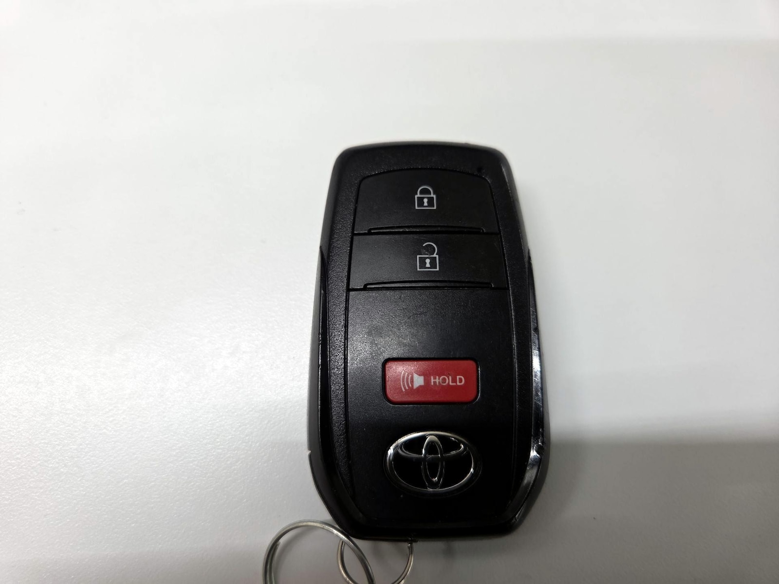2025 Toyota Prius LE - Photo 23