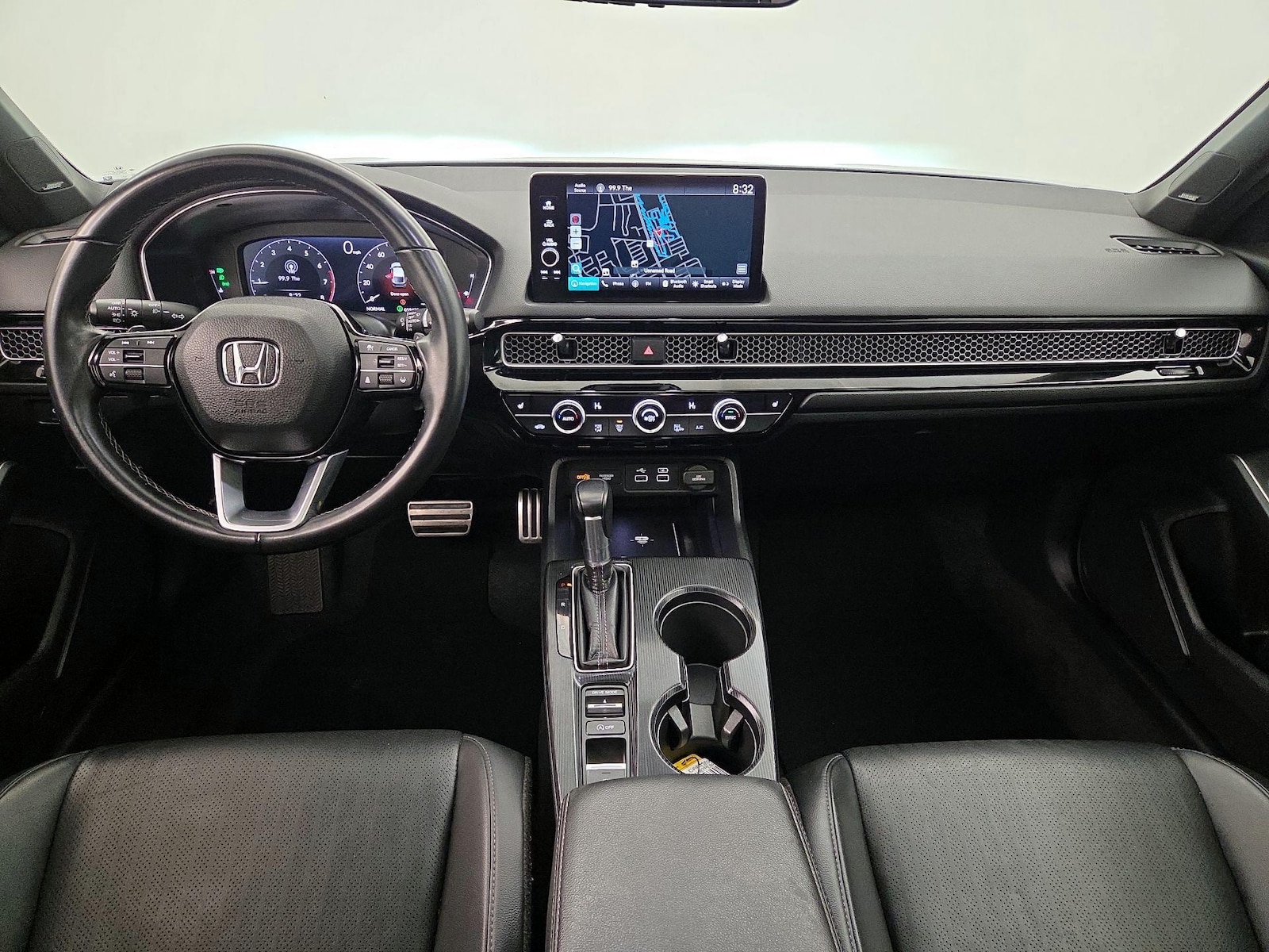 2023 Honda Civic Hatchback Sport Touring - Photo 10