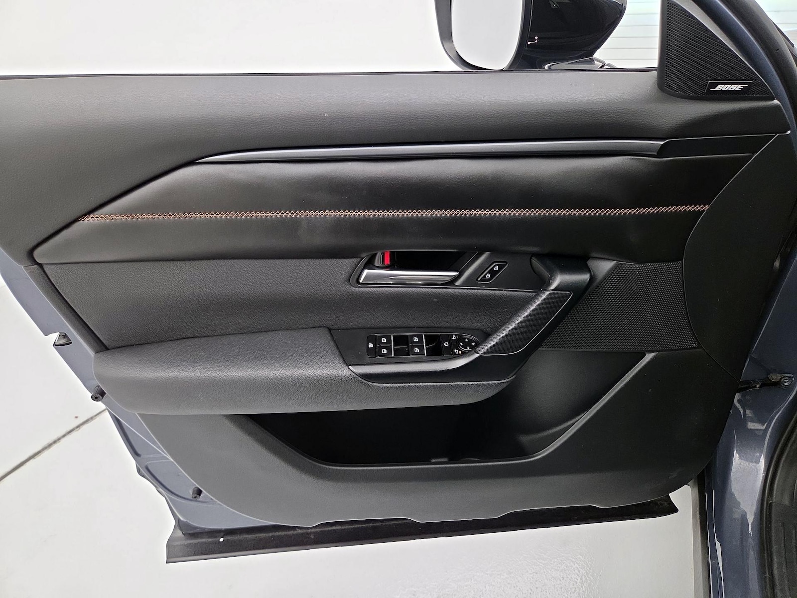 2025 Mazda CX-50 Premium Plus - Photo 13