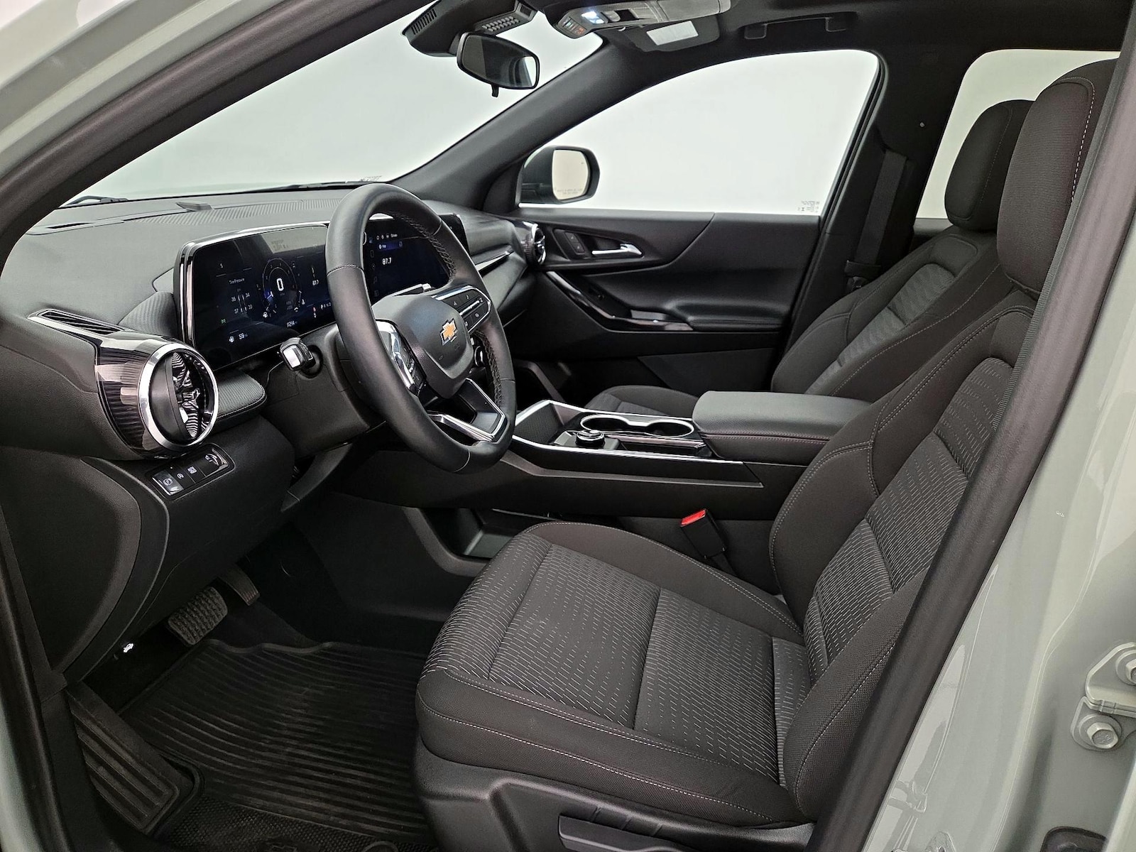 2026 Chevrolet Equinox LT - Photo 12