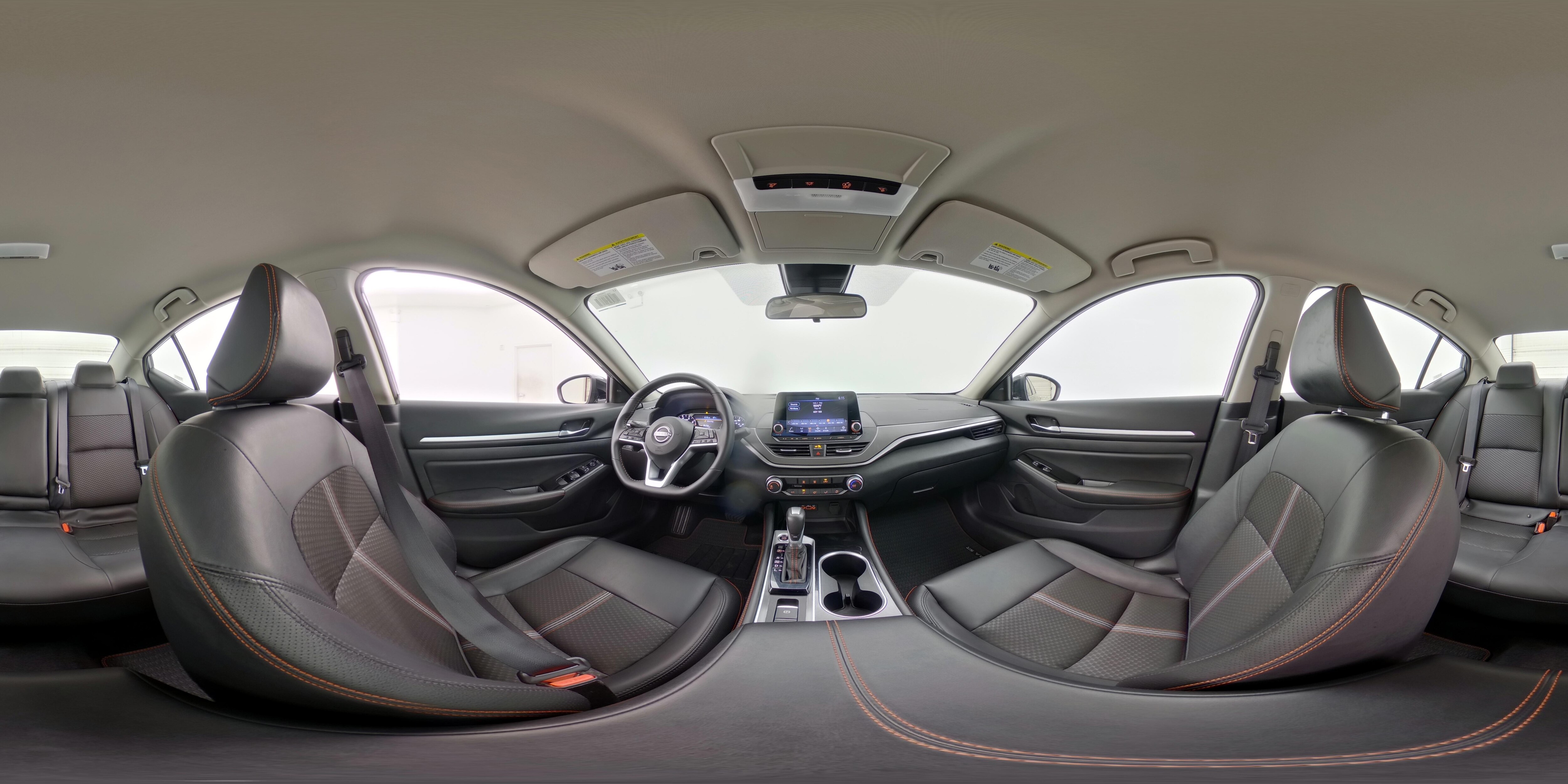 2025 Nissan Altima SR - Photo 24