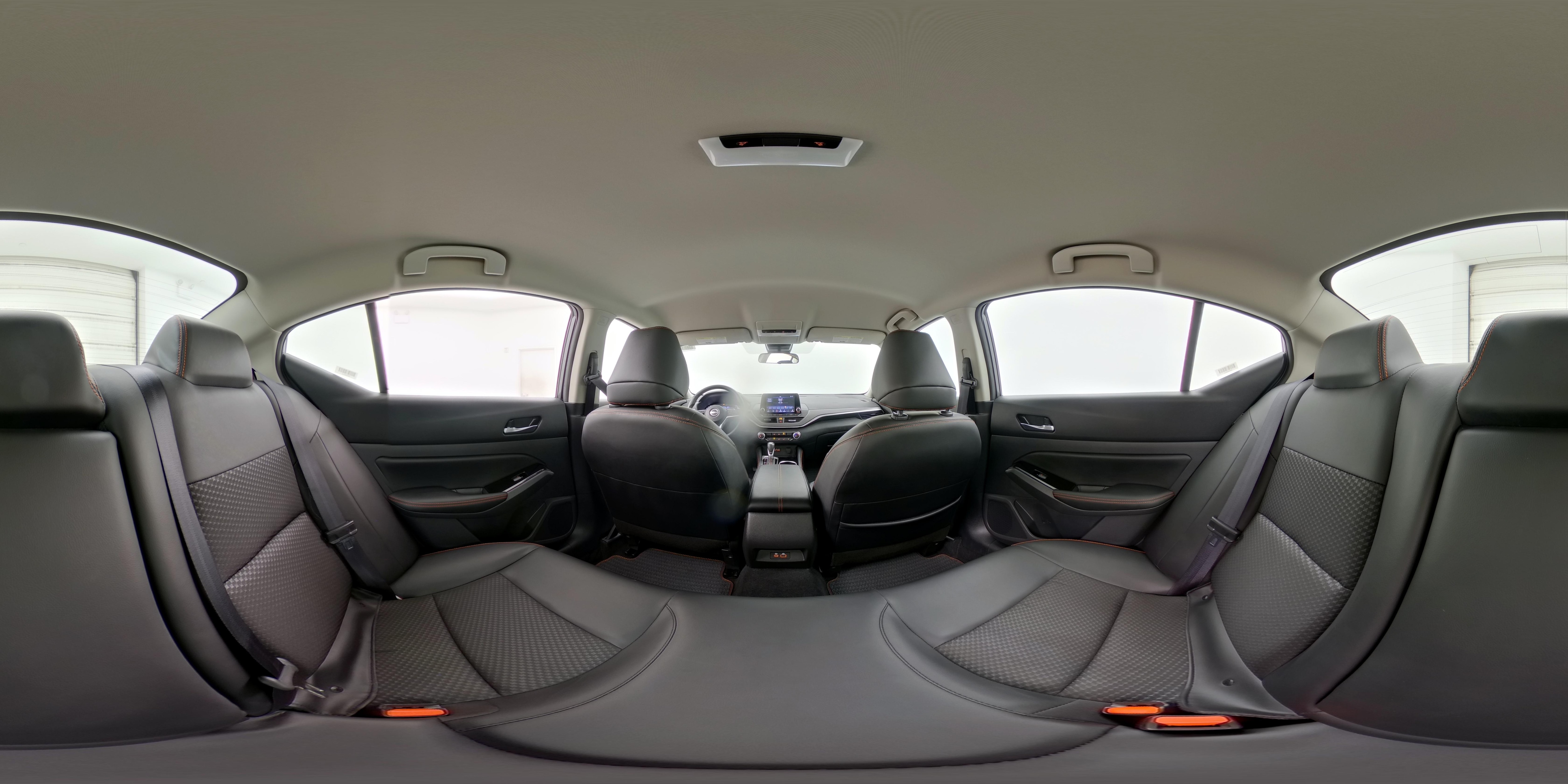 2025 Nissan Altima SR - Photo 25