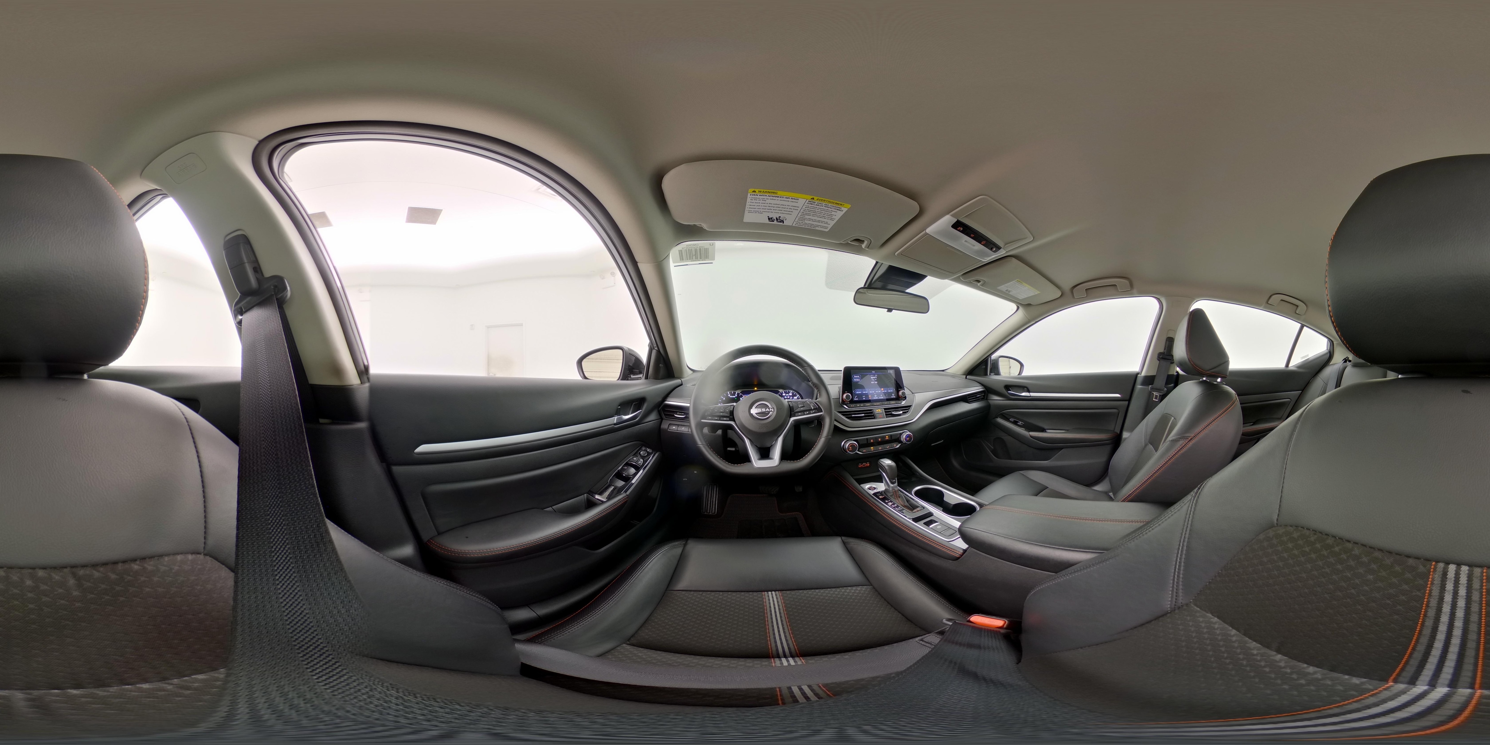 2025 Nissan Altima SR - Photo 26