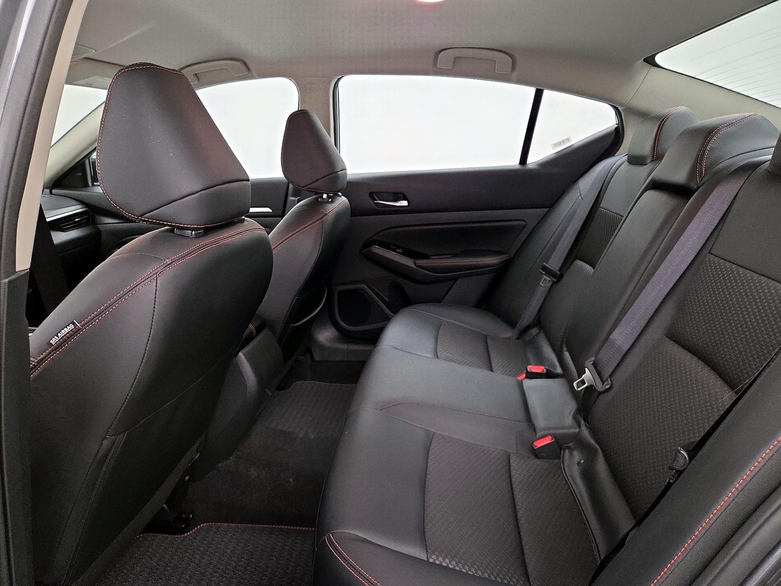 2025 Nissan Altima SR - Photo 20
