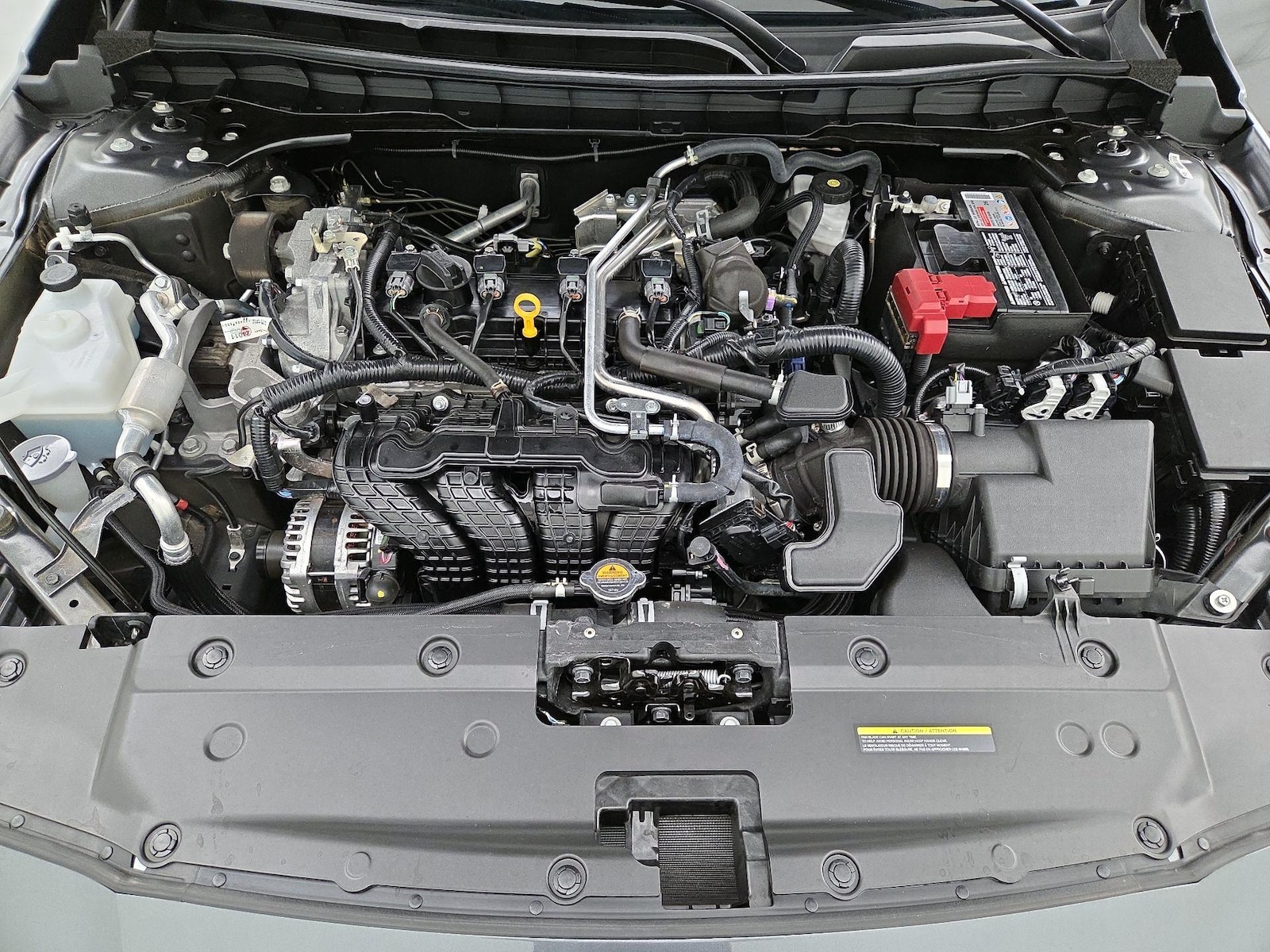 2025 Nissan Altima SR - Photo 22