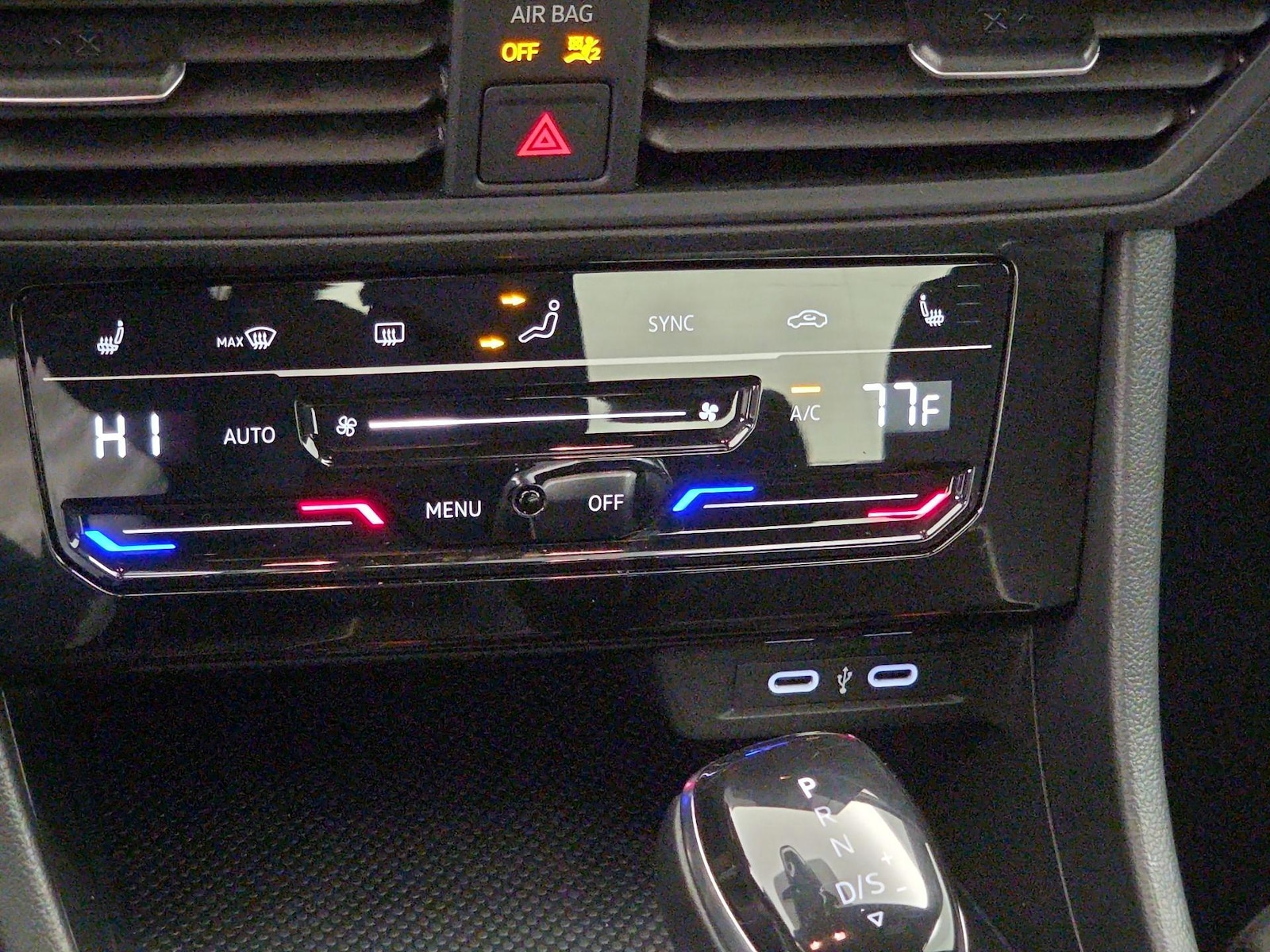 2025 Volkswagen Jetta Sport - Photo 17
