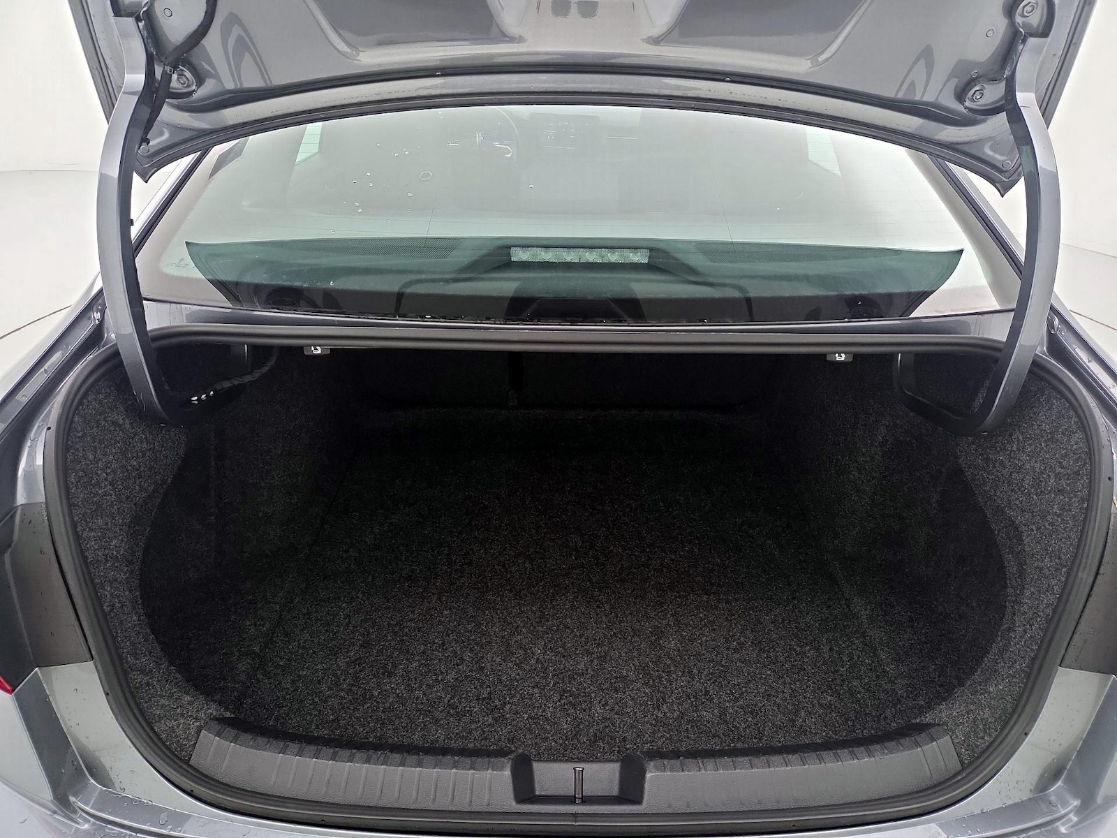 2025 Volkswagen Jetta Sport - Photo 21