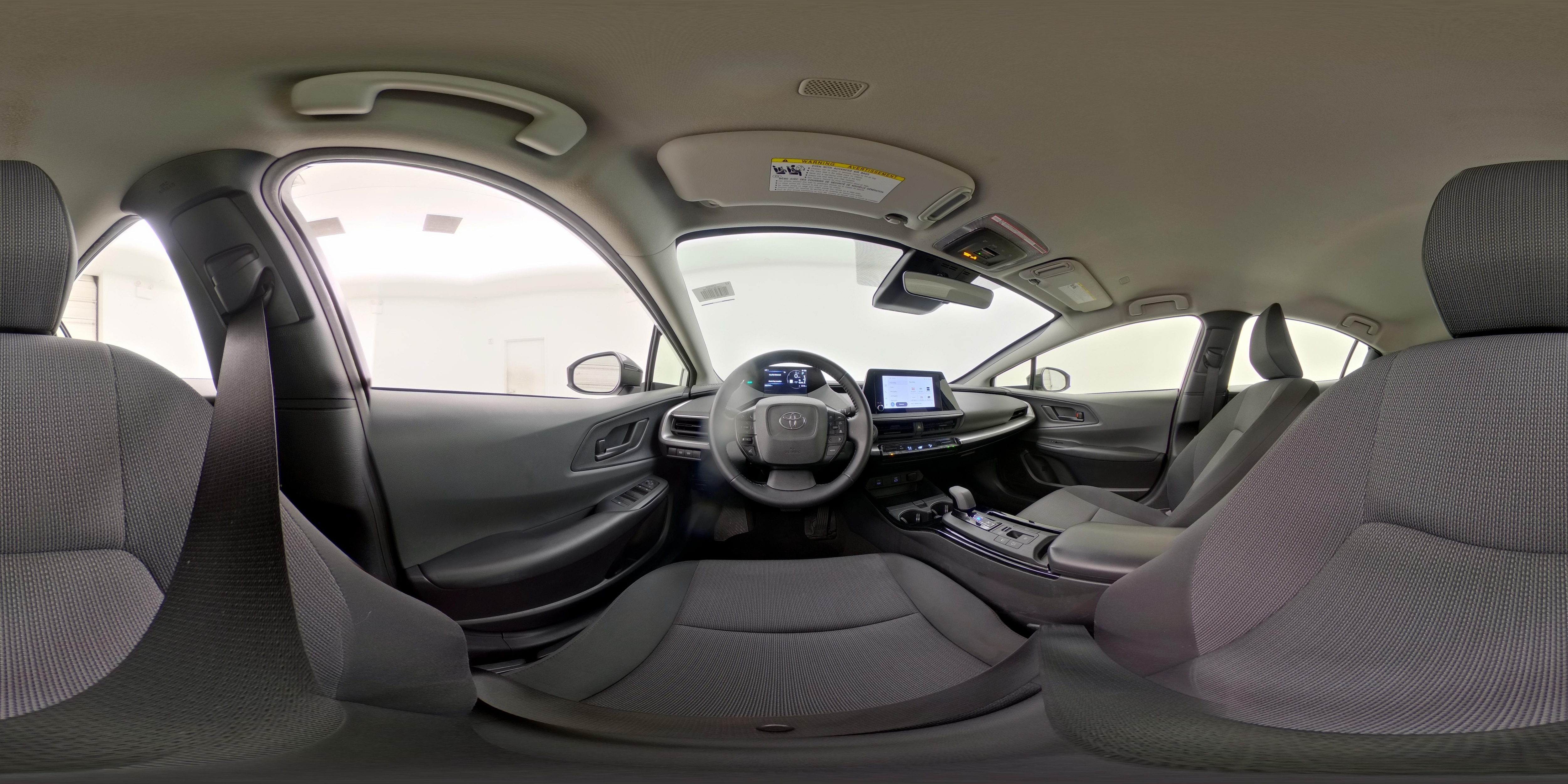 2025 Toyota Prius LE - Photo 26