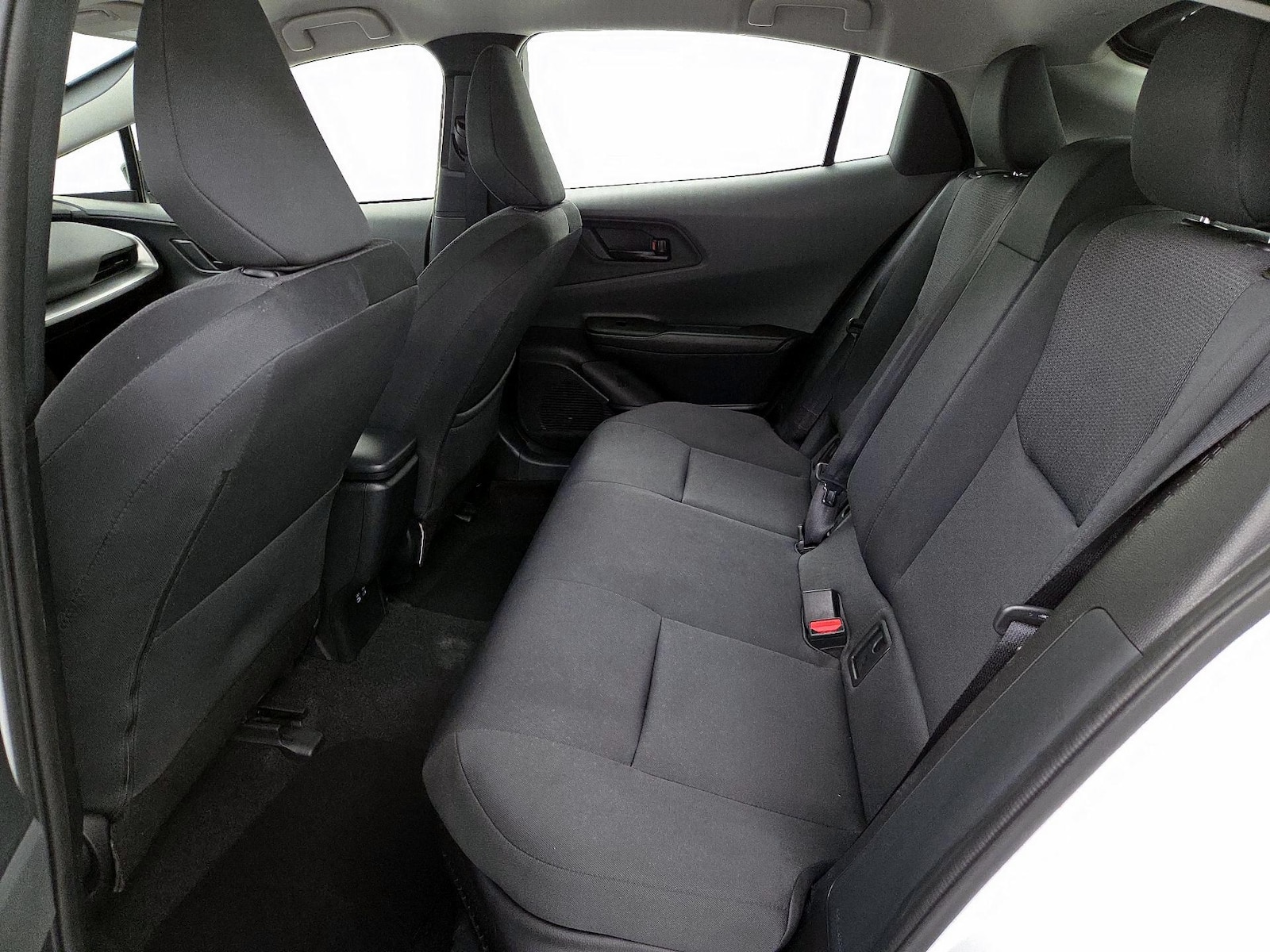 2025 Toyota Prius LE - Photo 20