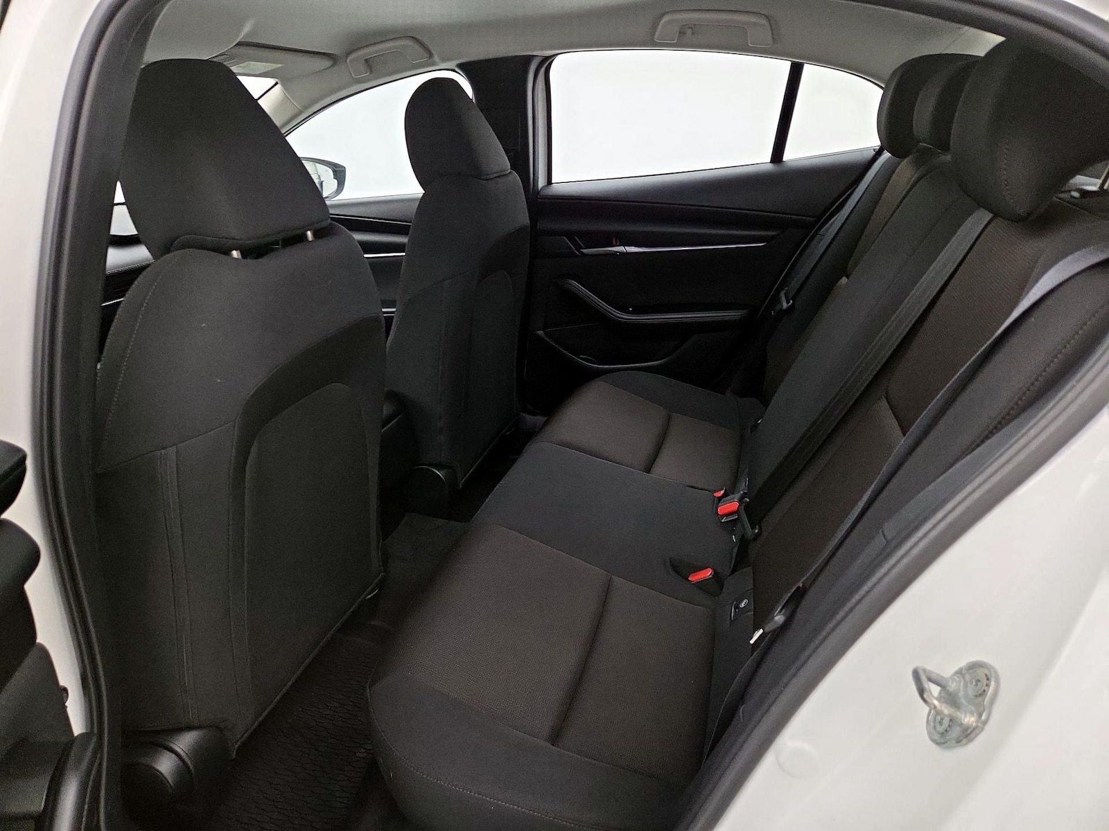 2025 Mazda Mazda3 S - Photo 21