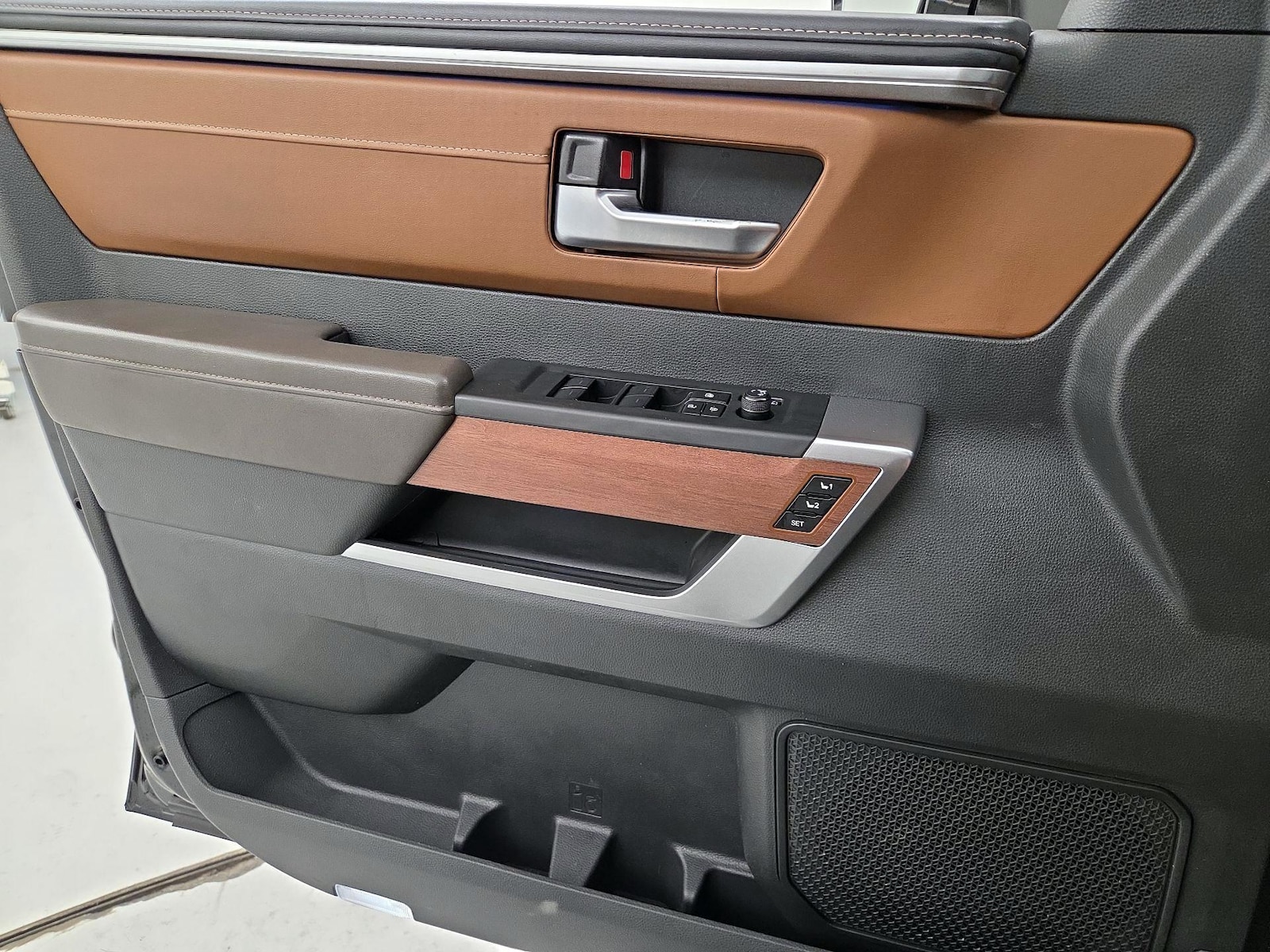 2024 Toyota Tundra 1794 Edition - Photo 13
