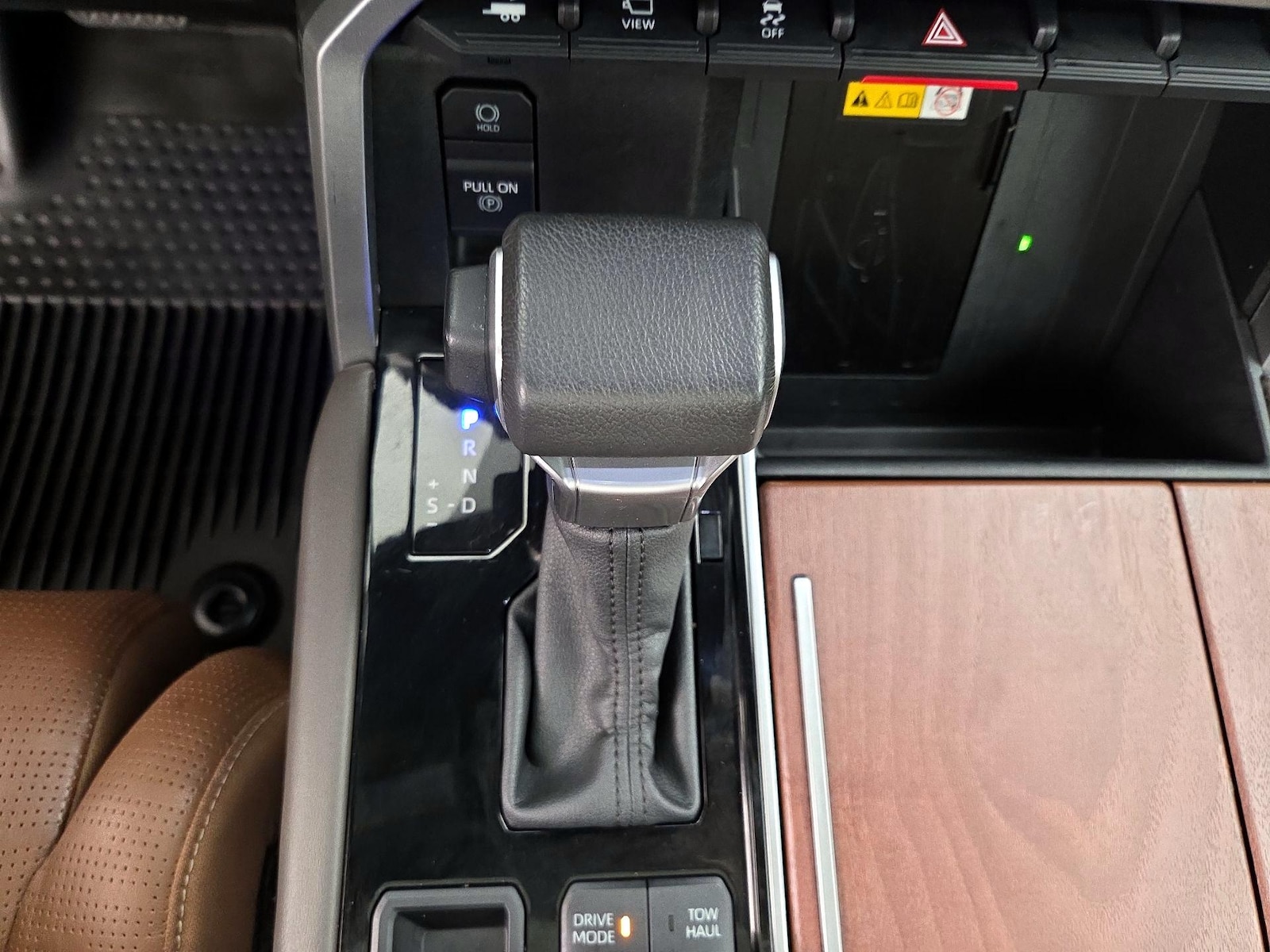 2024 Toyota Tundra 1794 Edition - Photo 18