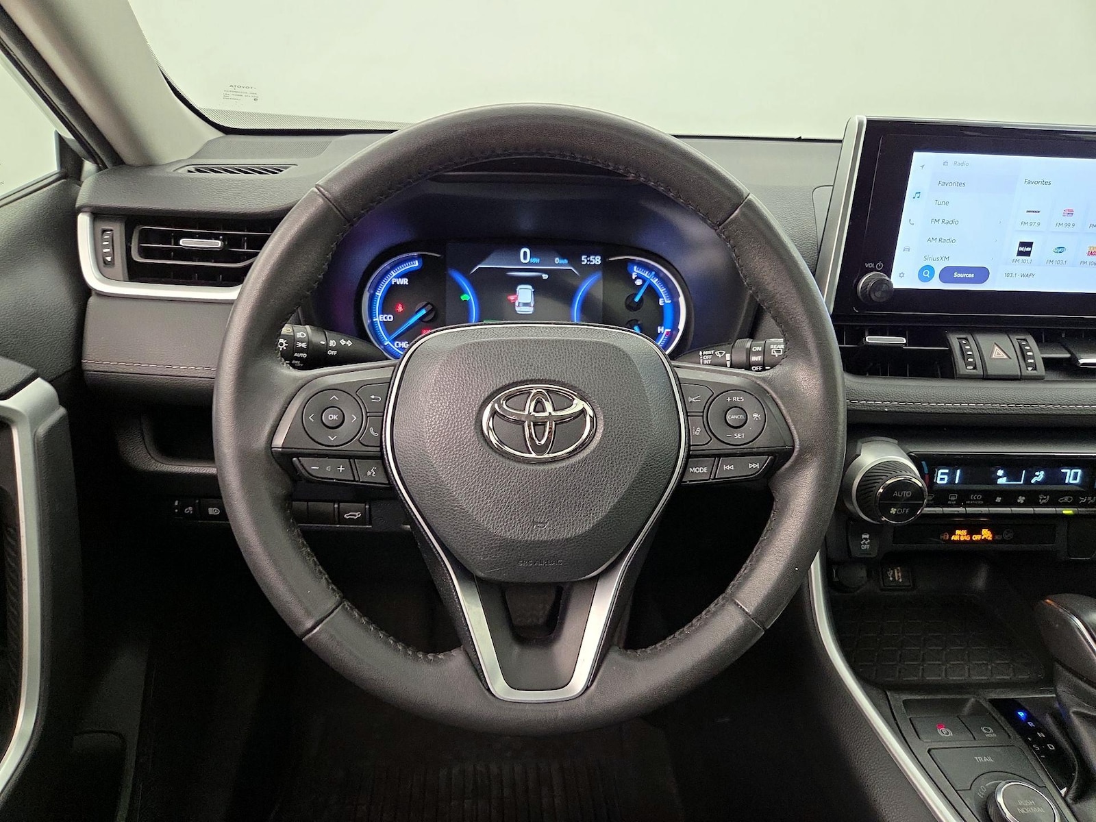 2023 Toyota RAV4 XLE Premium - Photo 11