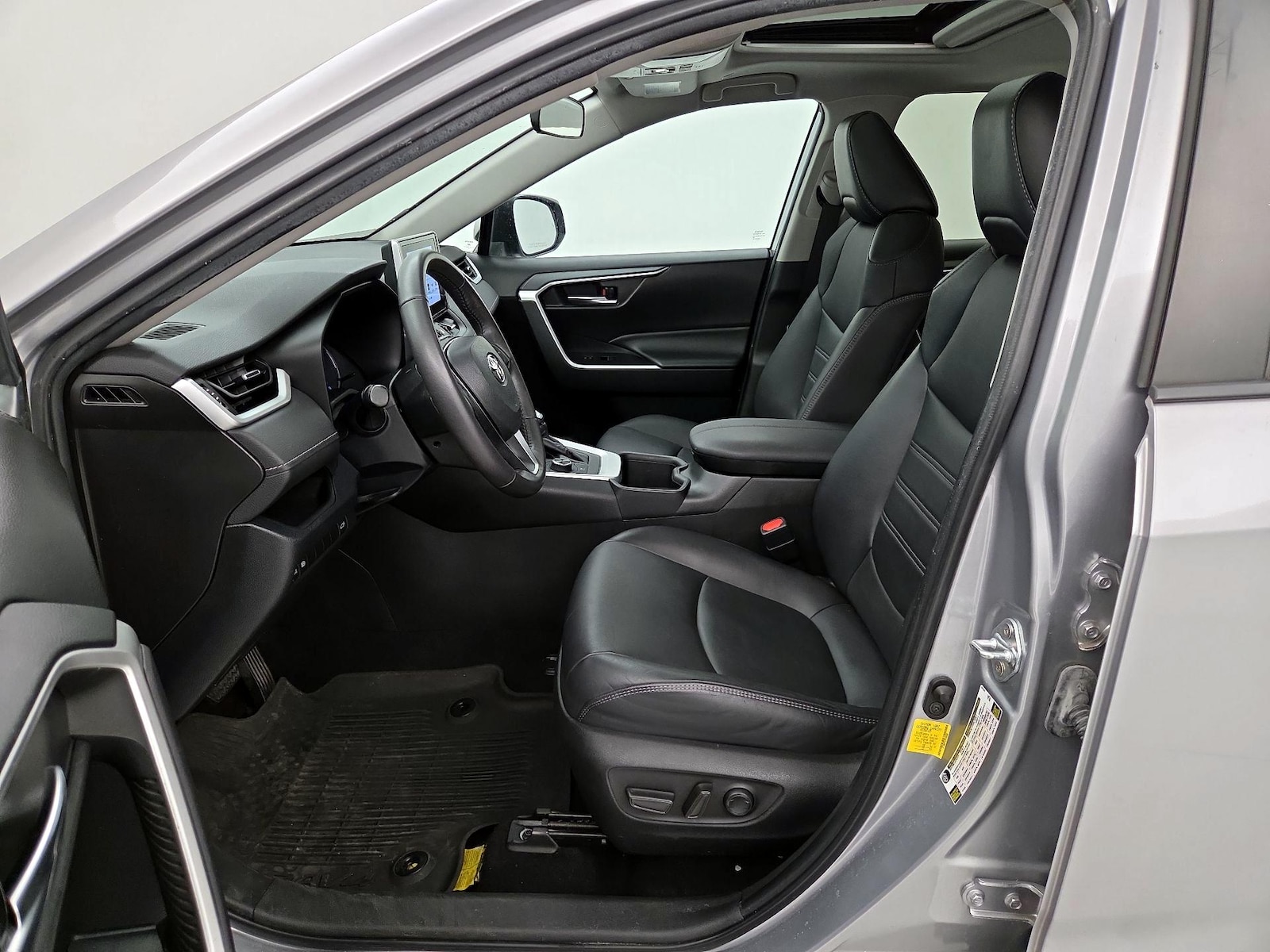 2023 Toyota RAV4 XLE Premium - Photo 12