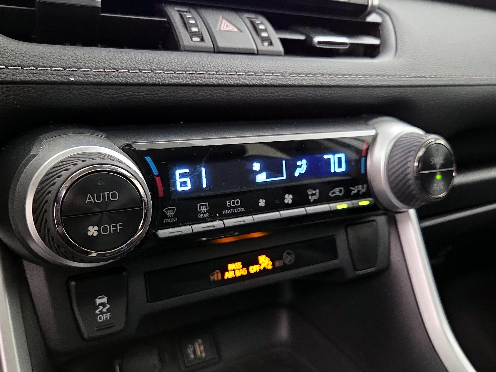 2023 Toyota RAV4 XLE Premium - Photo 17