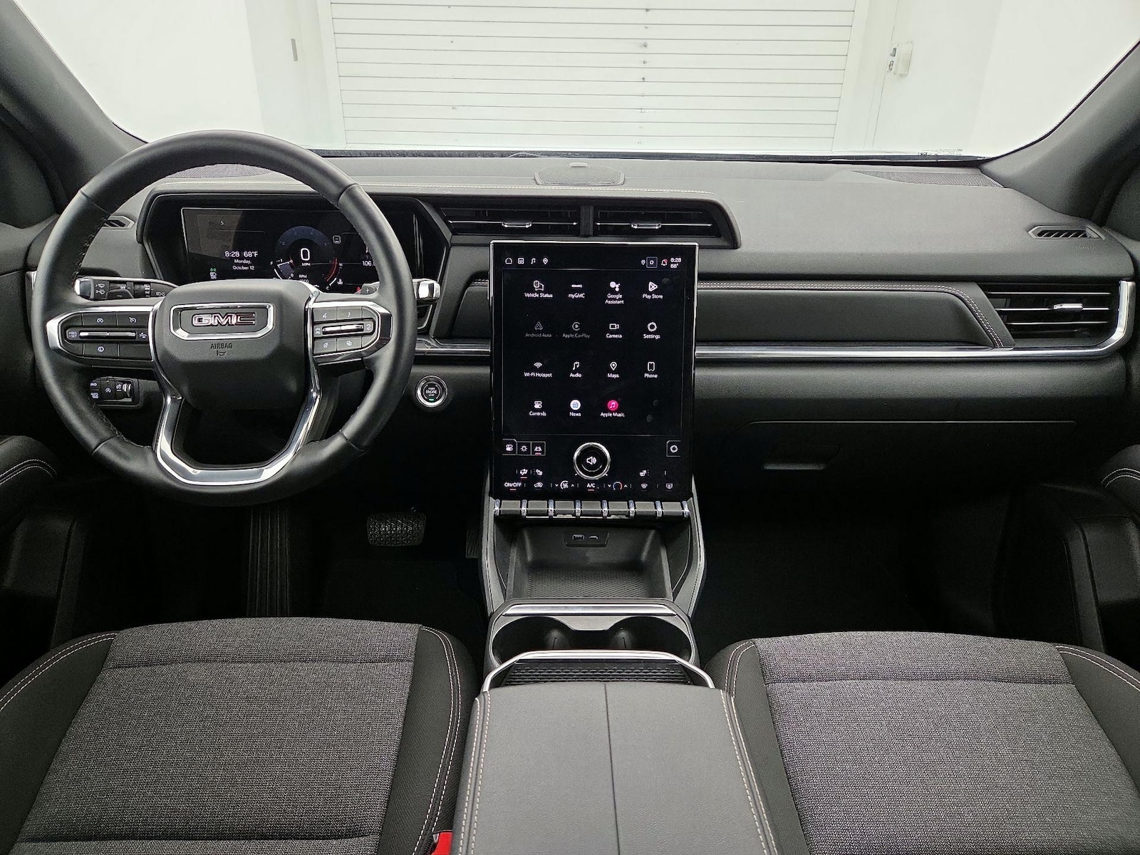 Apple CarPlay® & Android Auto™