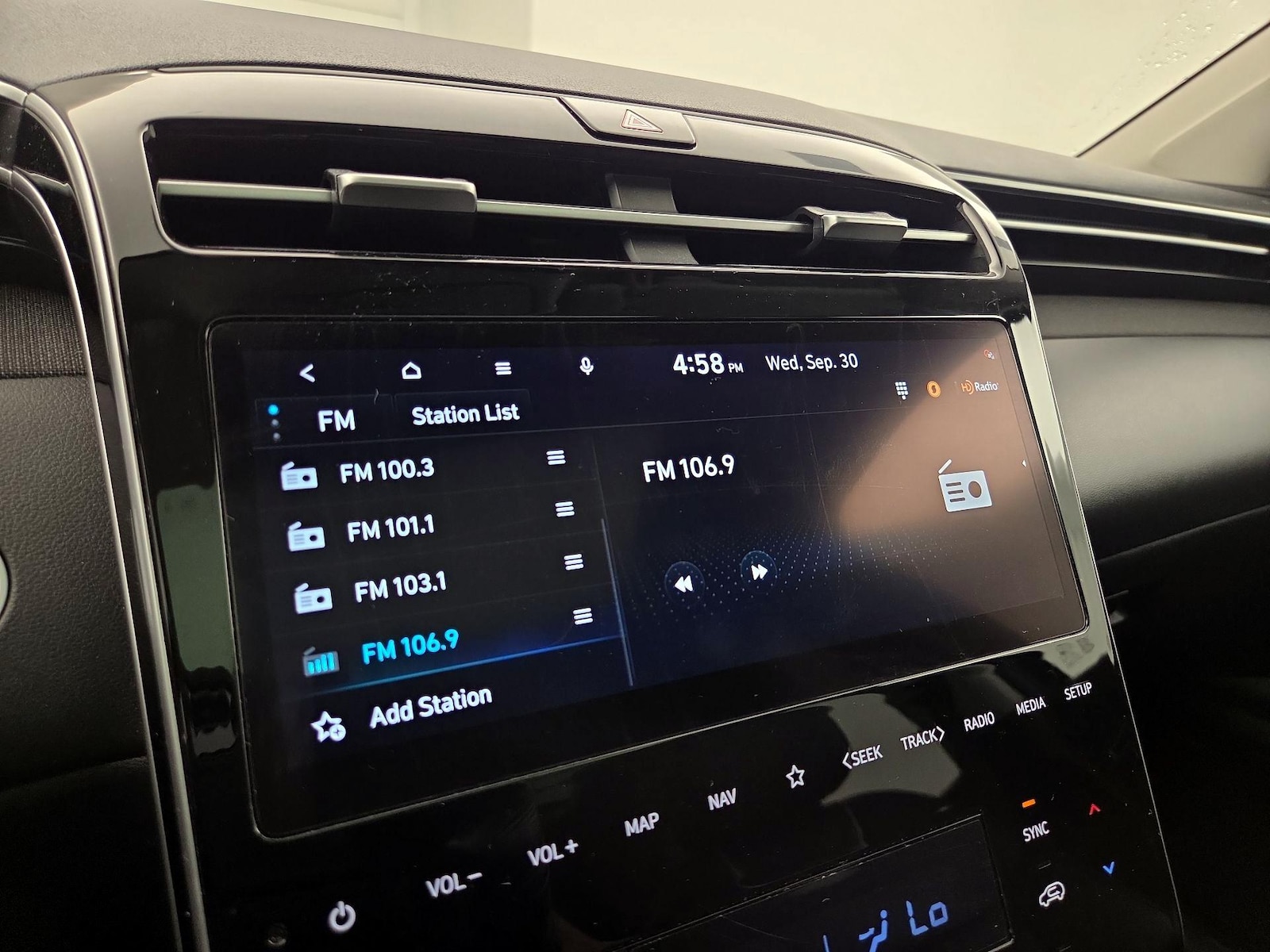 2023 Hyundai Tucson Limited - Photo 17