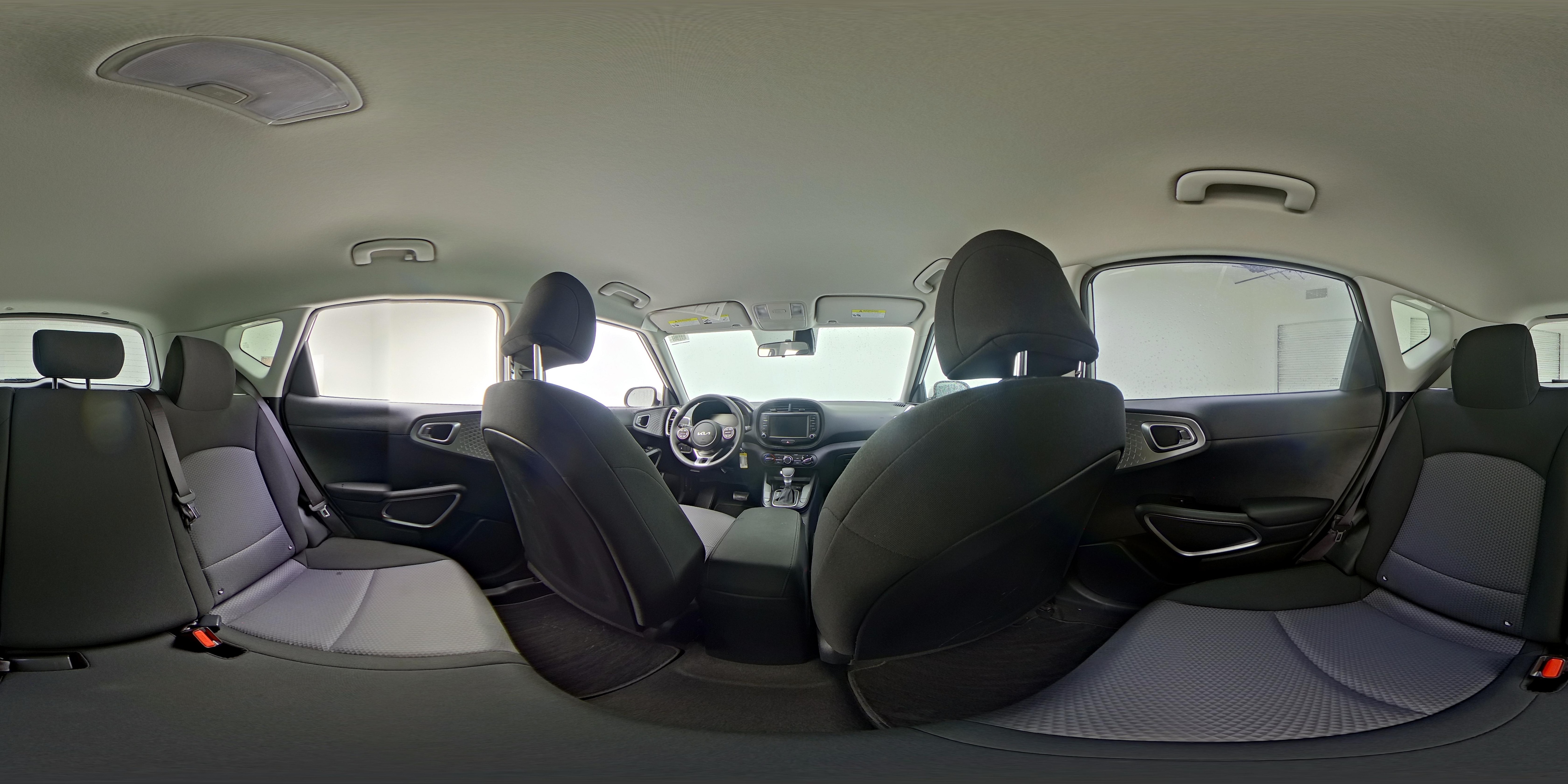 2023 Kia Soul LX - Photo 24