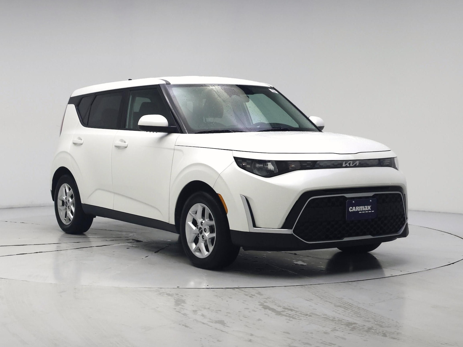 2023 Kia Soul LX - Photo 2