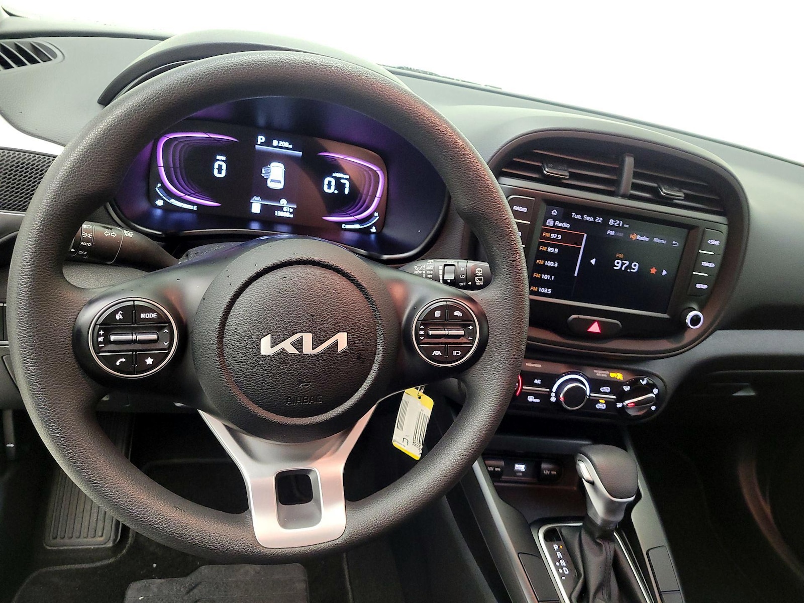 2023 Kia Soul LX - Photo 11