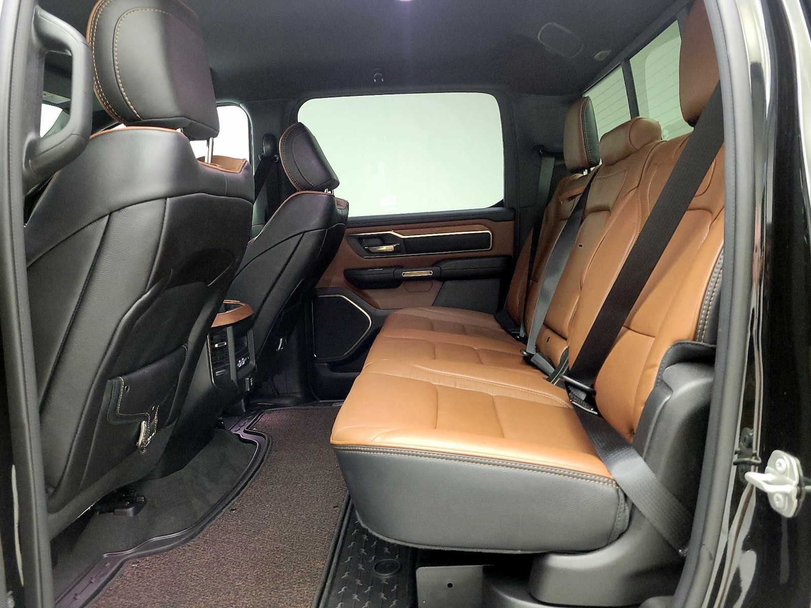 Rear A/C Seat(s)