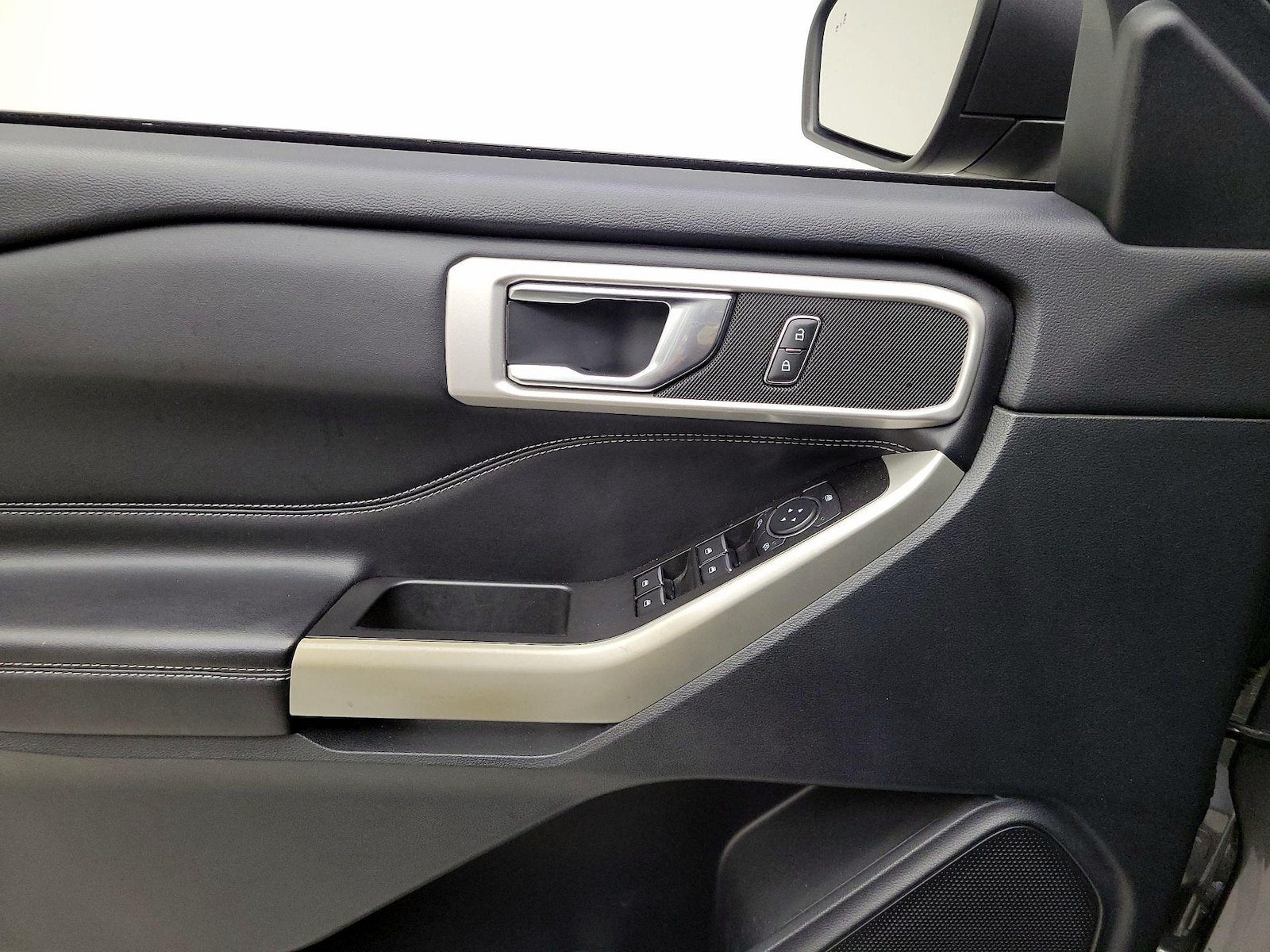 2022 Ford Explorer XLT - Photo 13