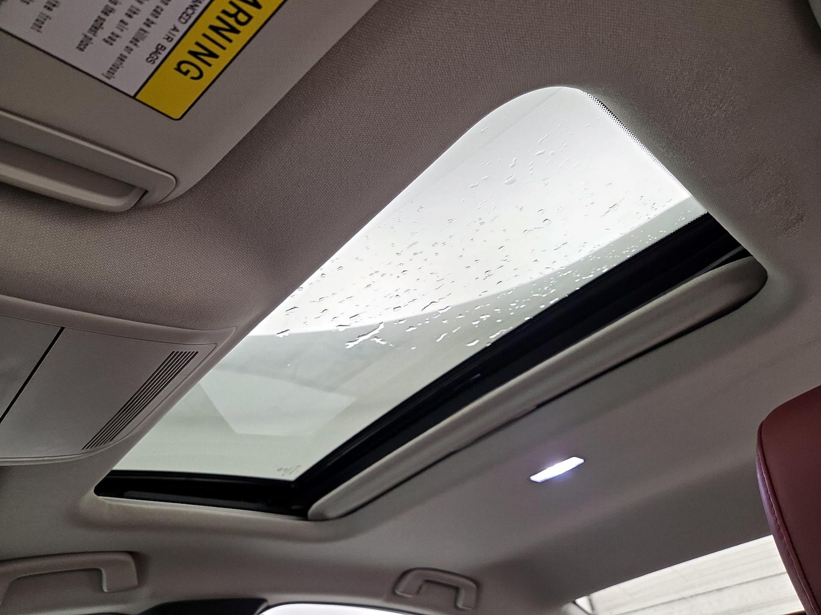 Sunroof(s) & Overhead Airbags