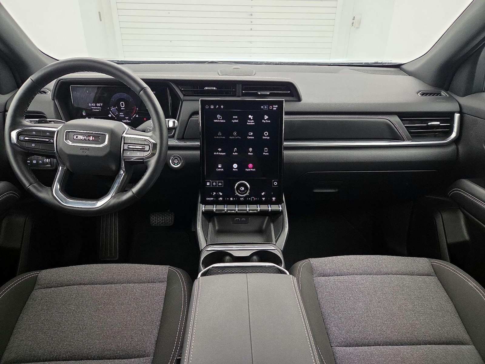 Apple CarPlay® & Android Auto™