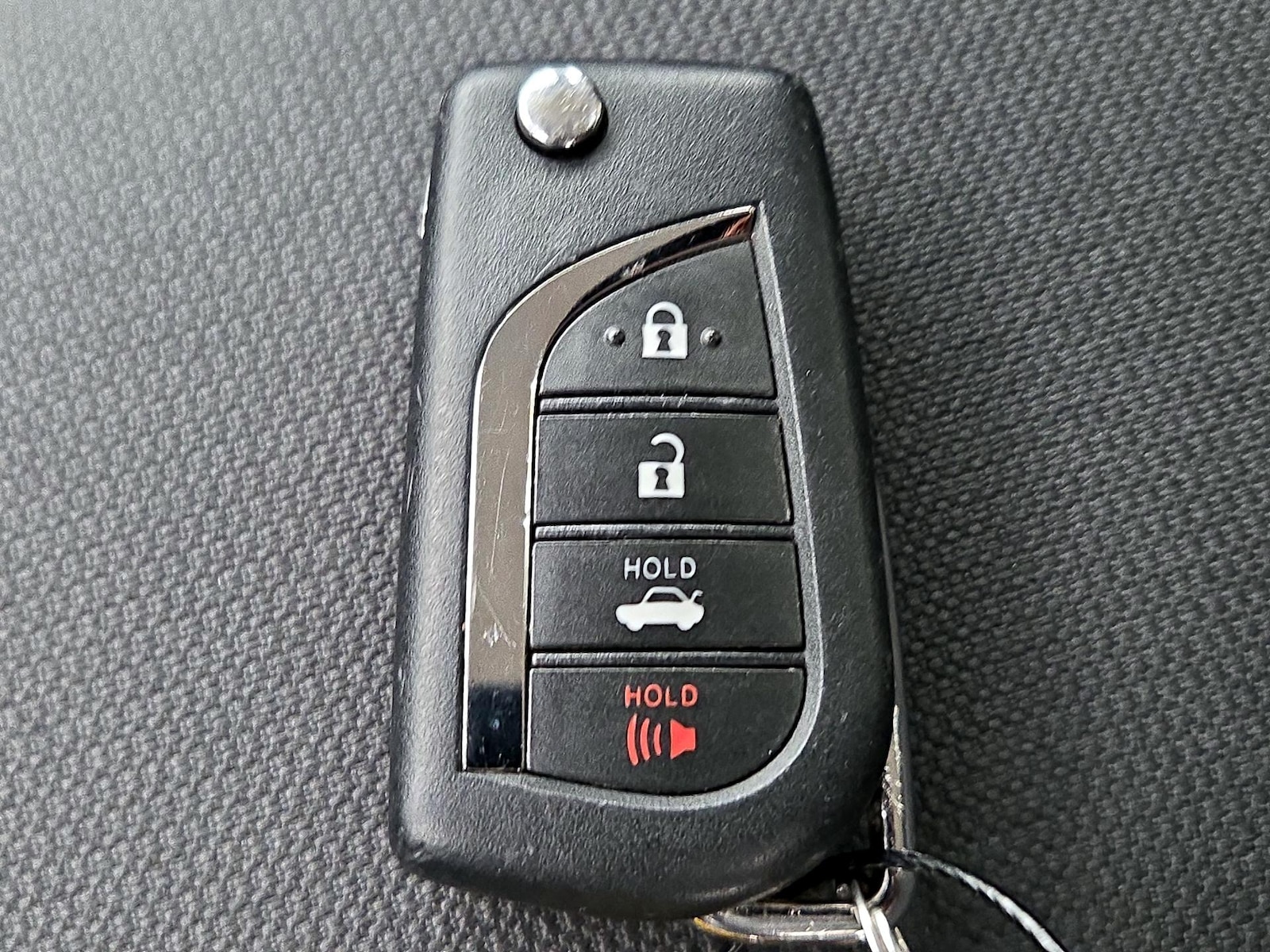 2025 Toyota Corolla LE - Photo 23