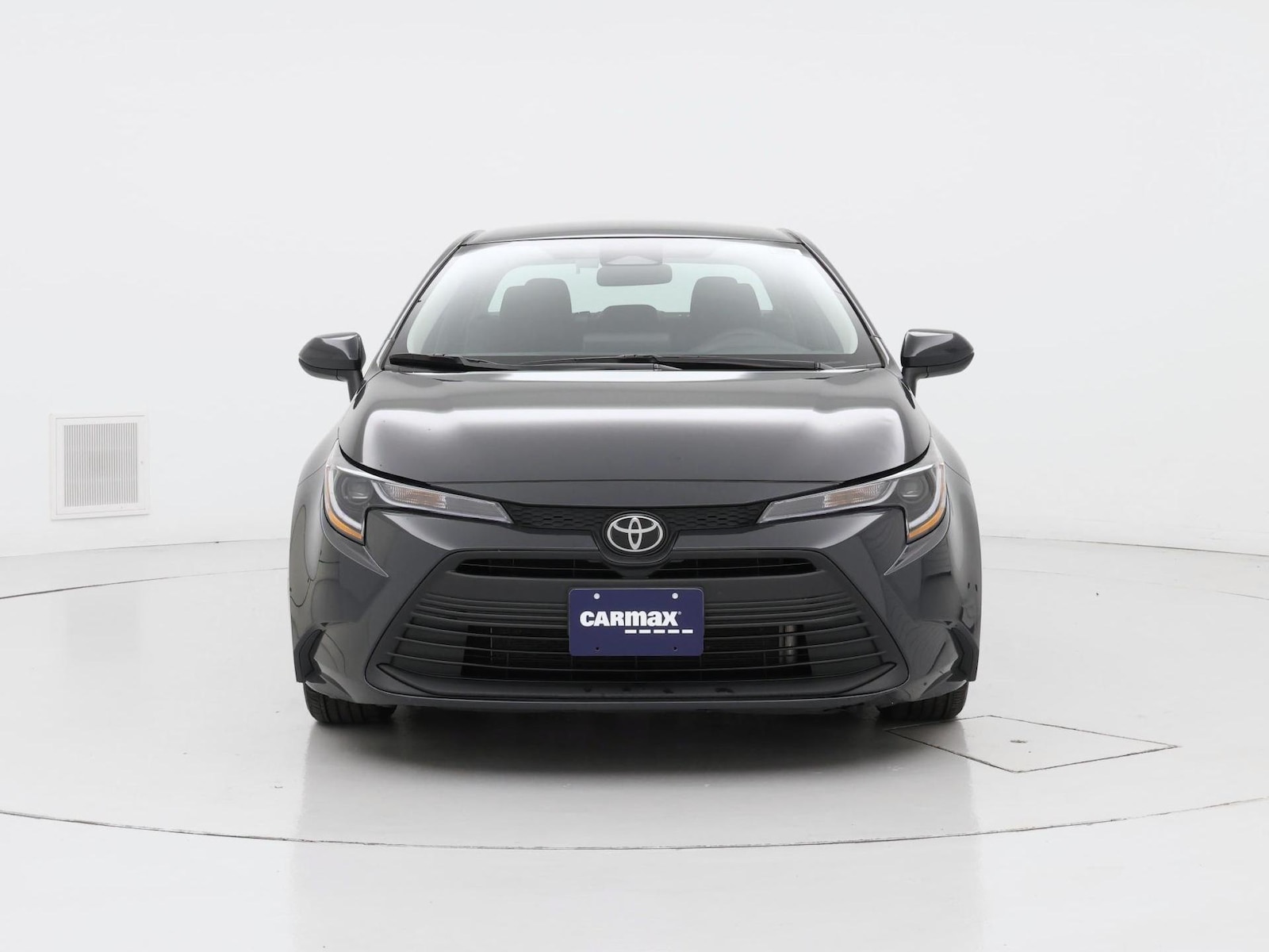 2025 Toyota Corolla LE - Photo 6