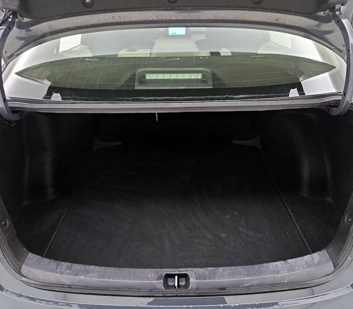 Trunk/Cargo (Seats Up)