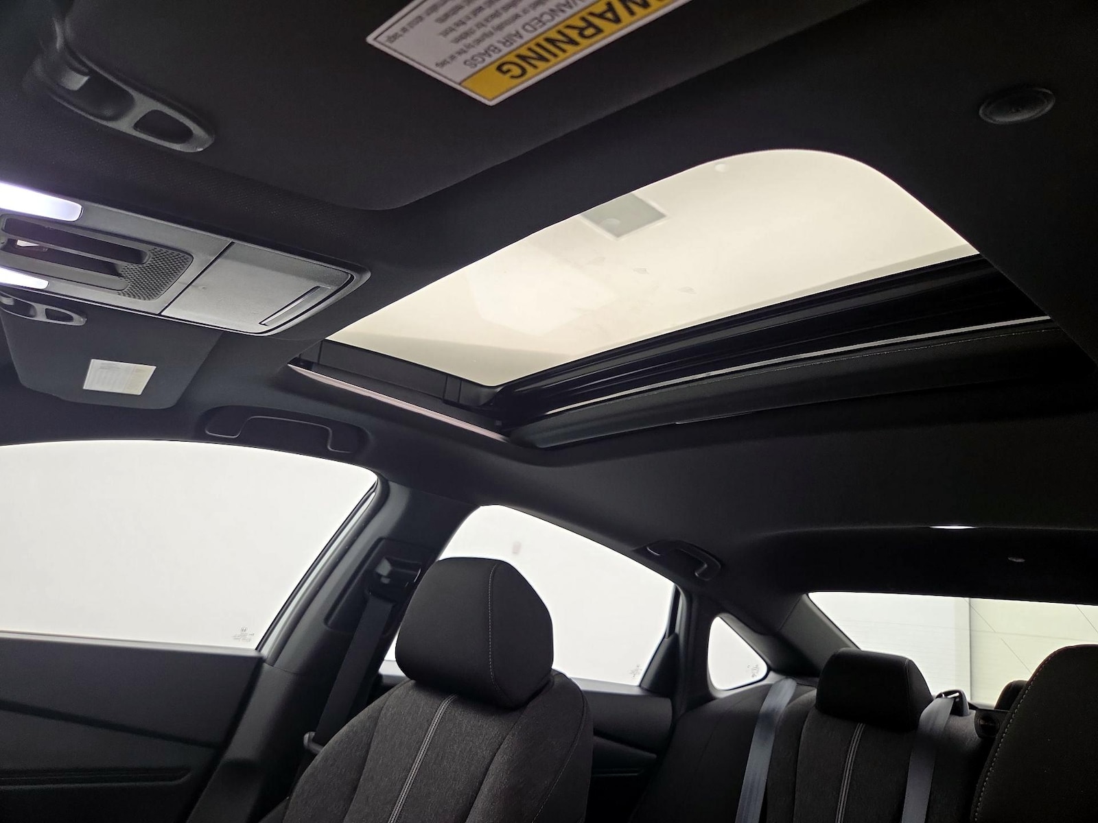 Sunroof(s) & Overhead Airbags