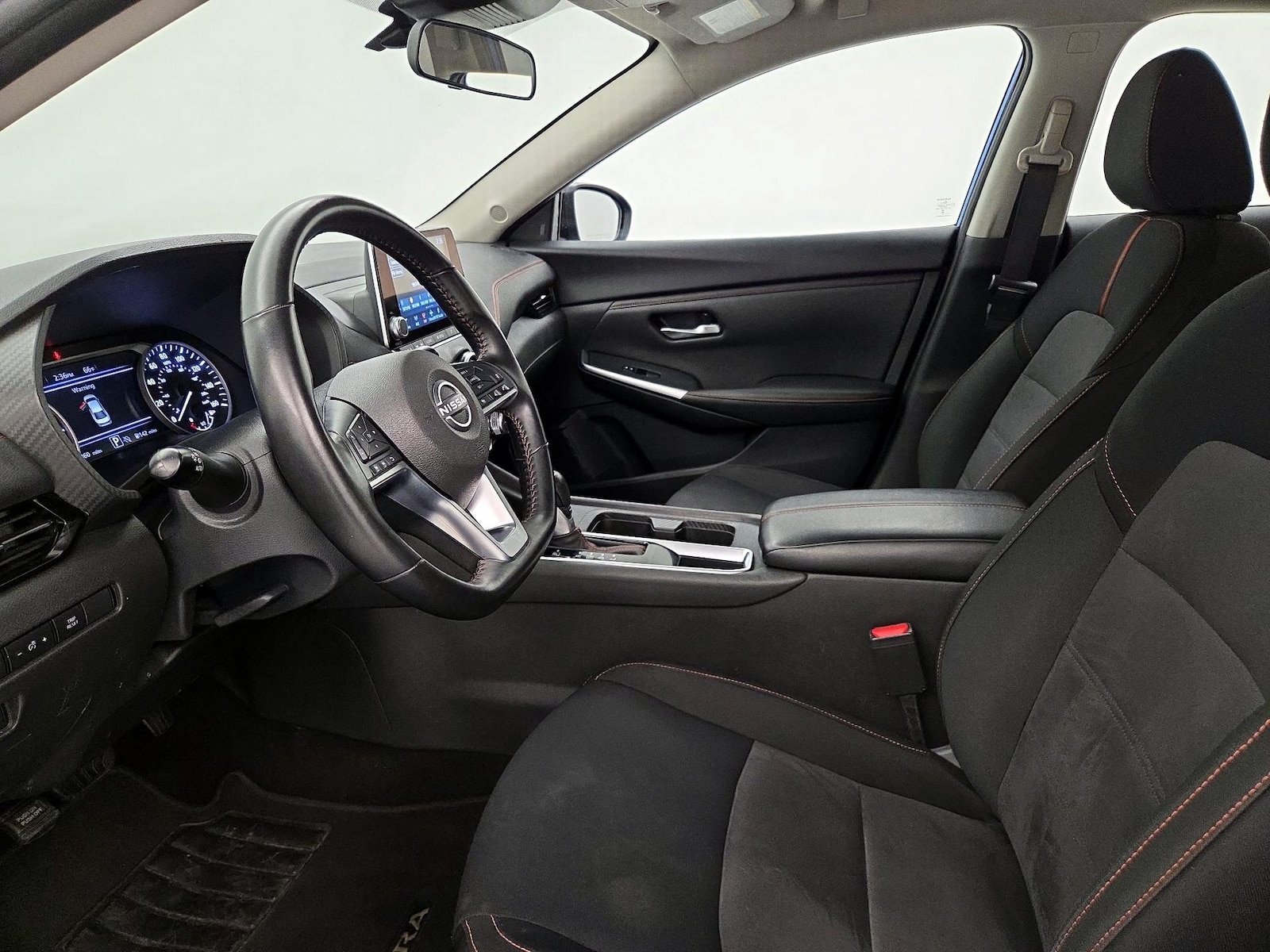 2025 Nissan Sentra SR - Photo 12