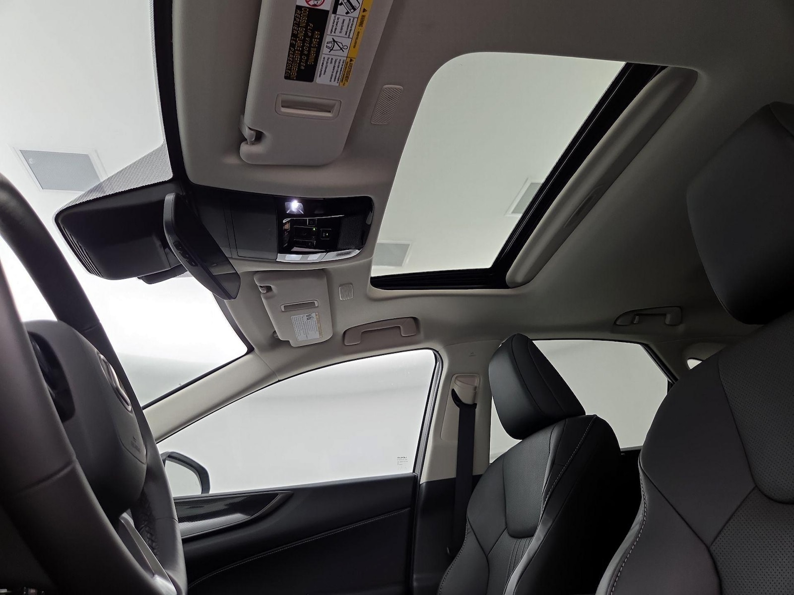 Sunroof(s) & Overhead Airbags
