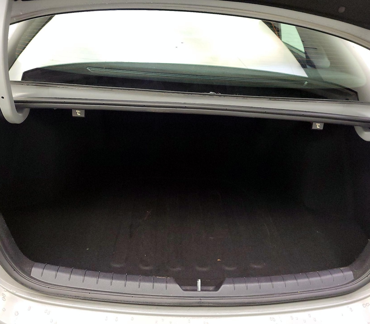 Trunk/Cargo (Seats Up)
