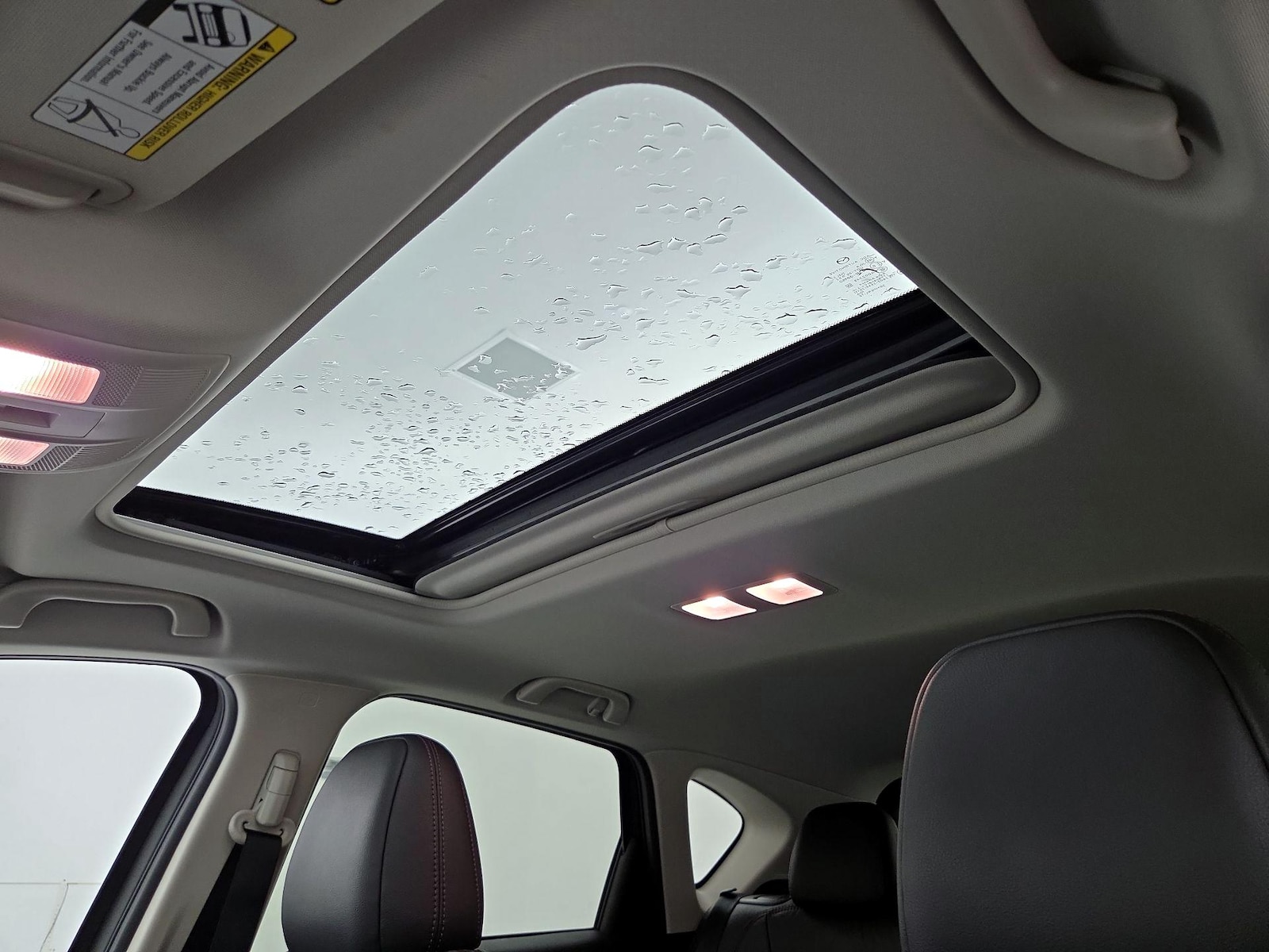 Sunroof(s) & Overhead Airbags