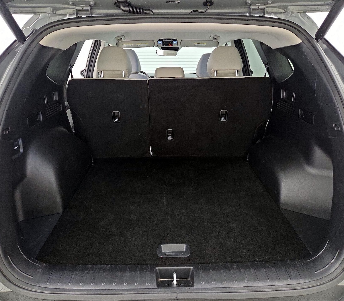 Trunk/Cargo (Seats Up)