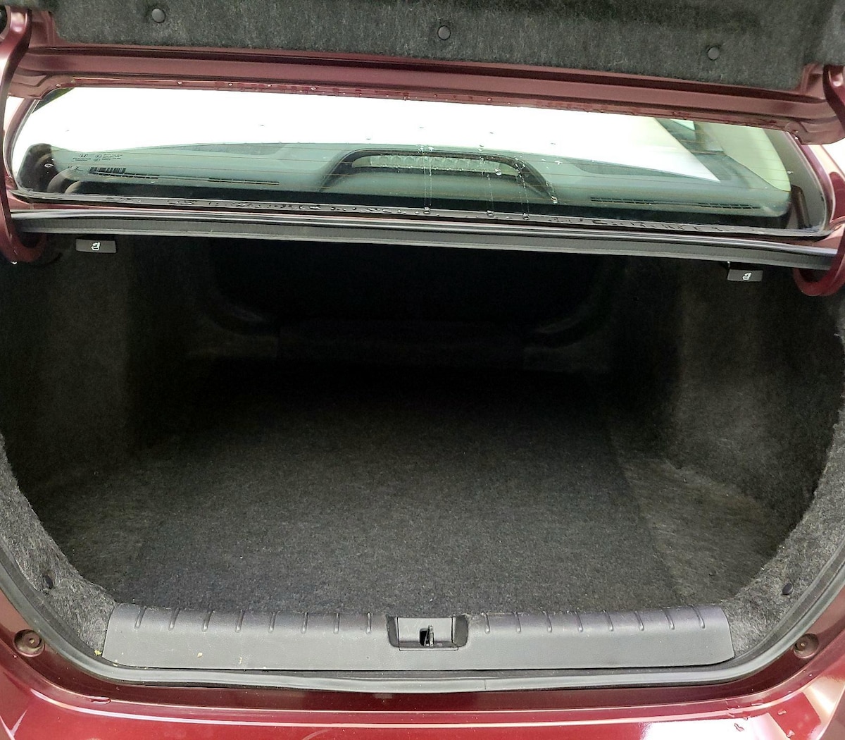 Trunk/Cargo (Seats Up)