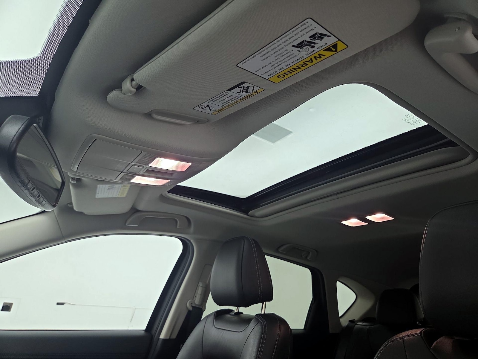 Sunroof(s) & Overhead Airbags