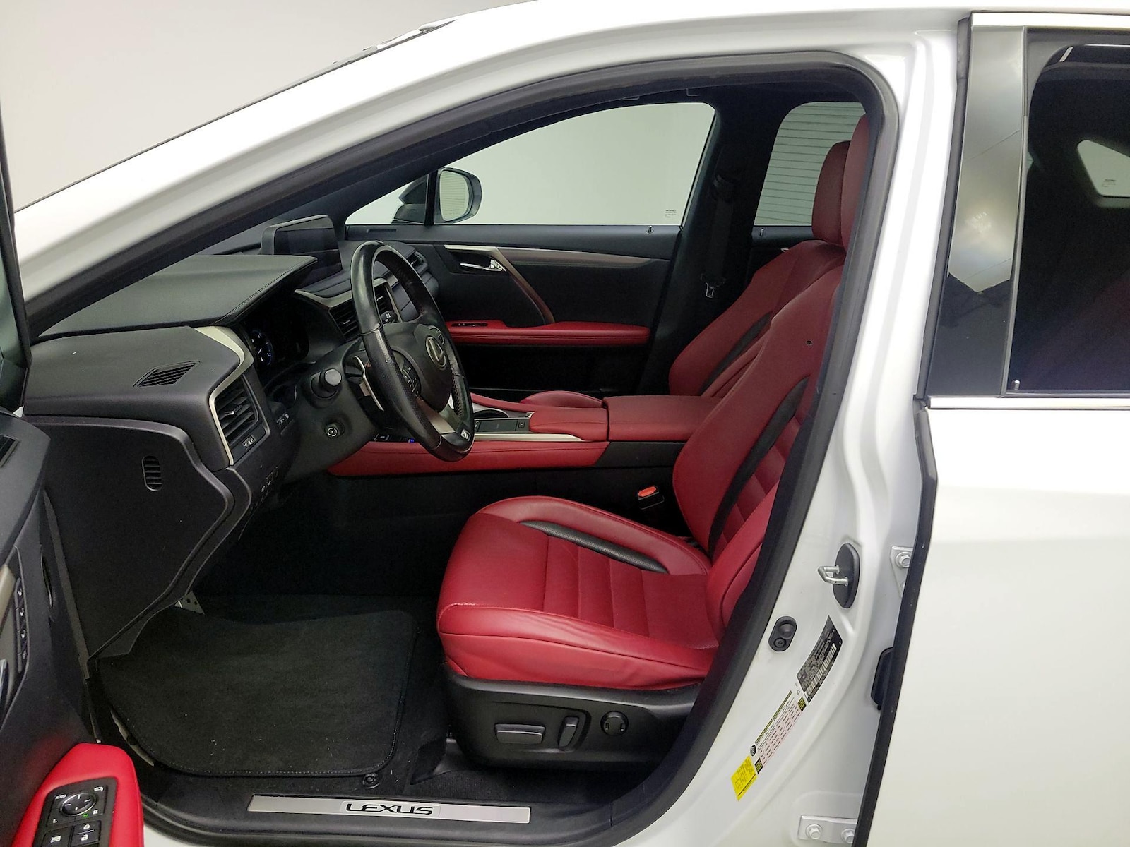 Power Seat(s) & Side Airbags