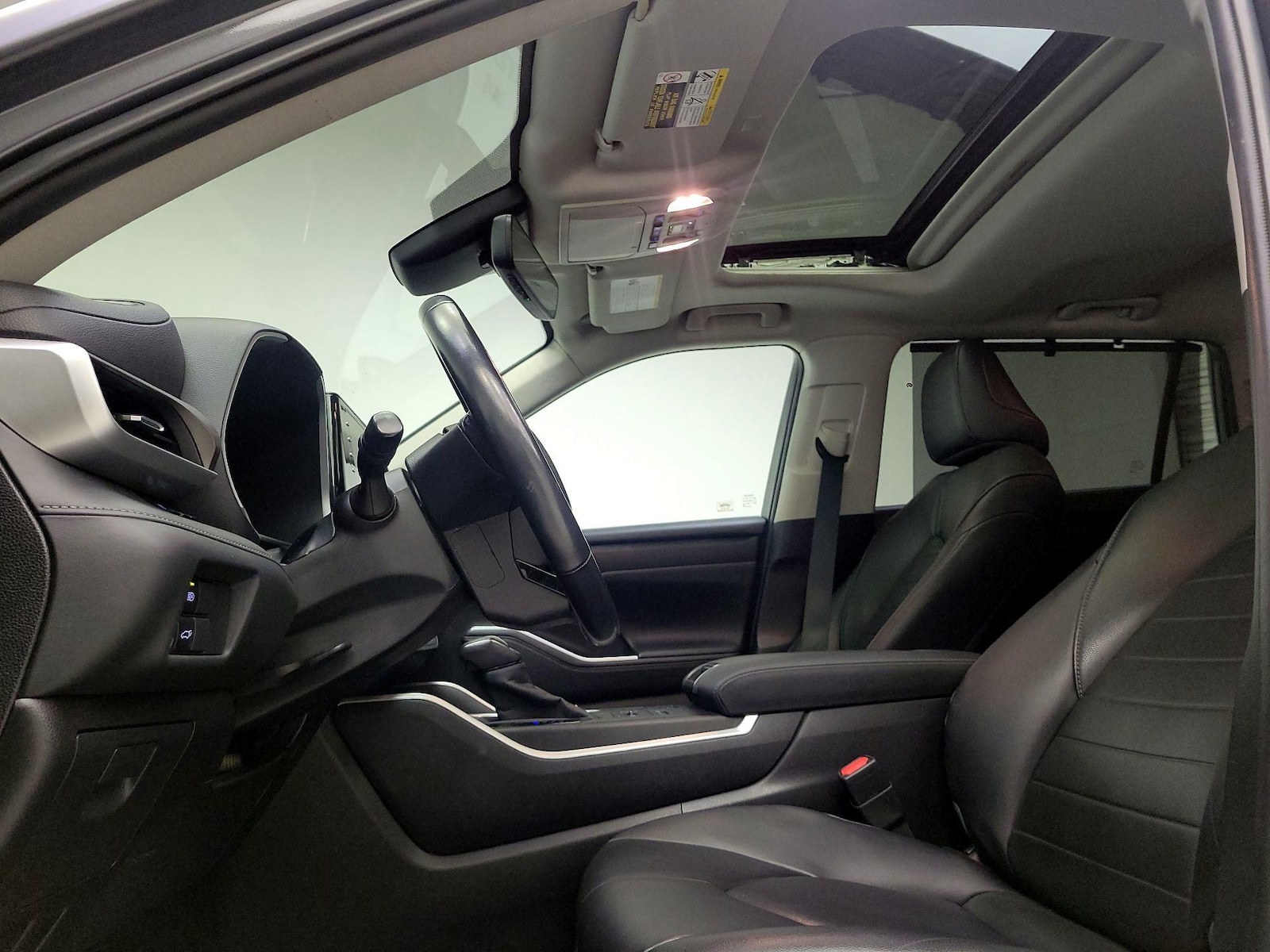 Sunroof(s) & Overhead Airbags