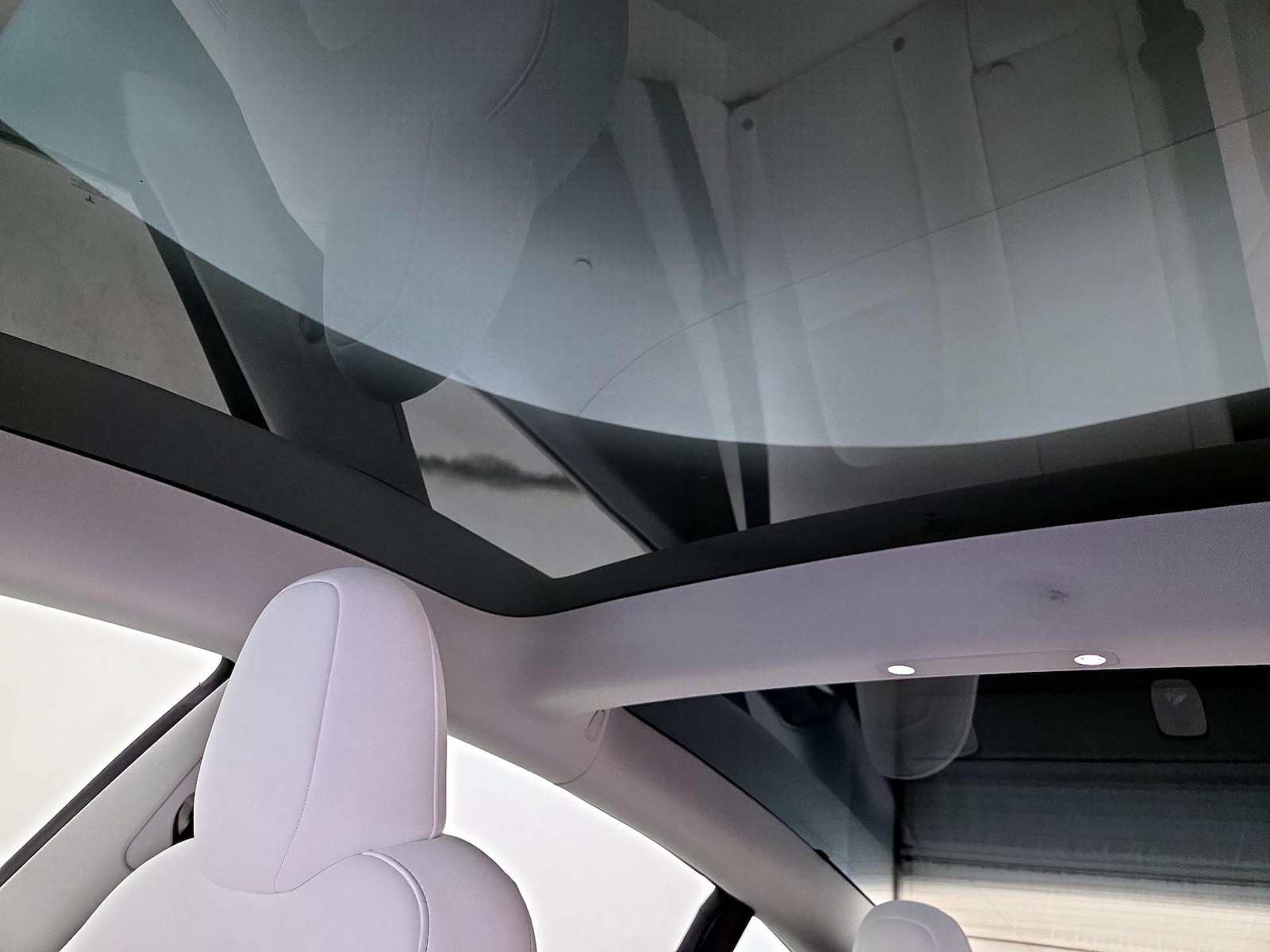 Skylight(s) & Overhead Airbags