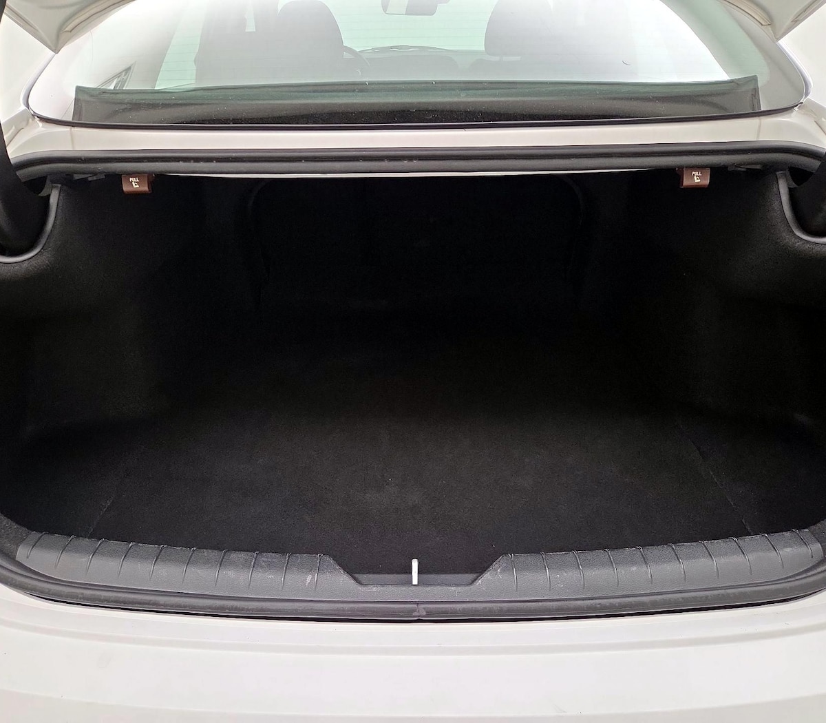 Trunk/Cargo (Seats Up)