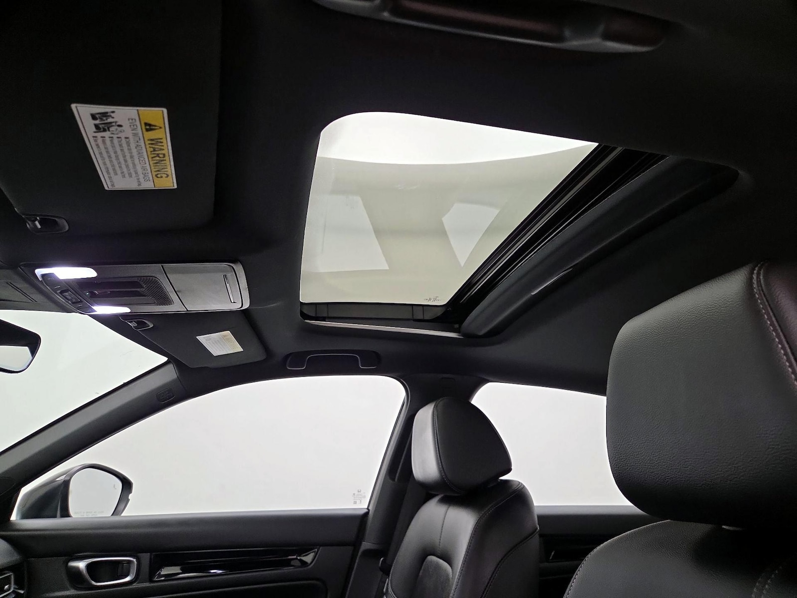 Sunroof(s) & Overhead Airbags