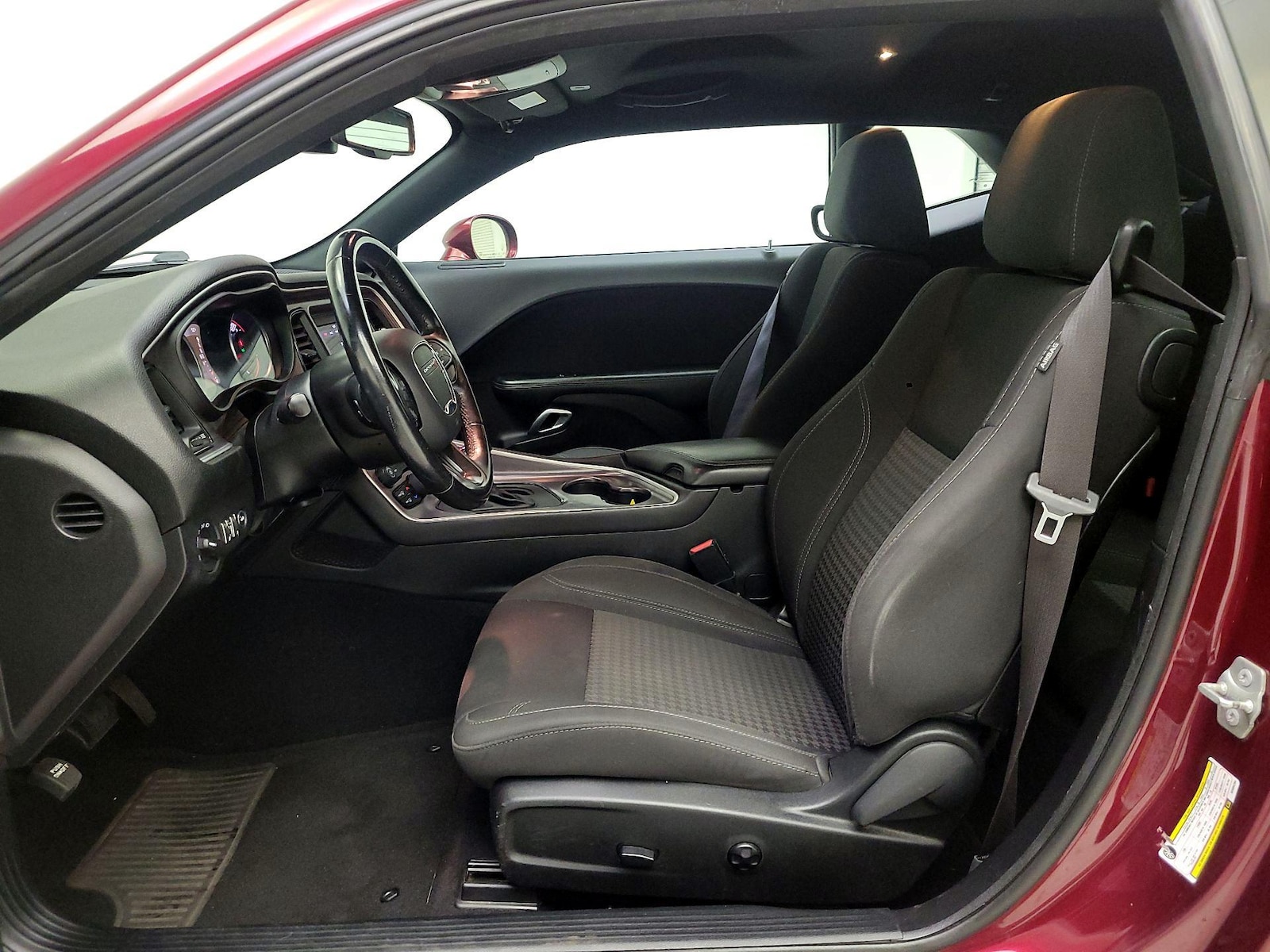 Power Seat(s) & Side Airbags