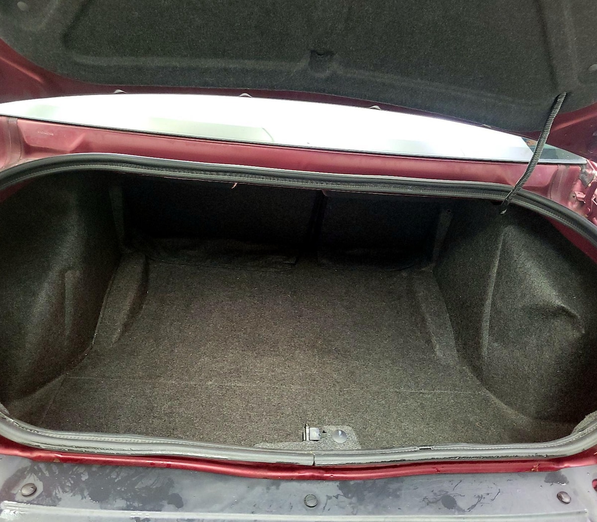 Trunk/Cargo (Seats Up)