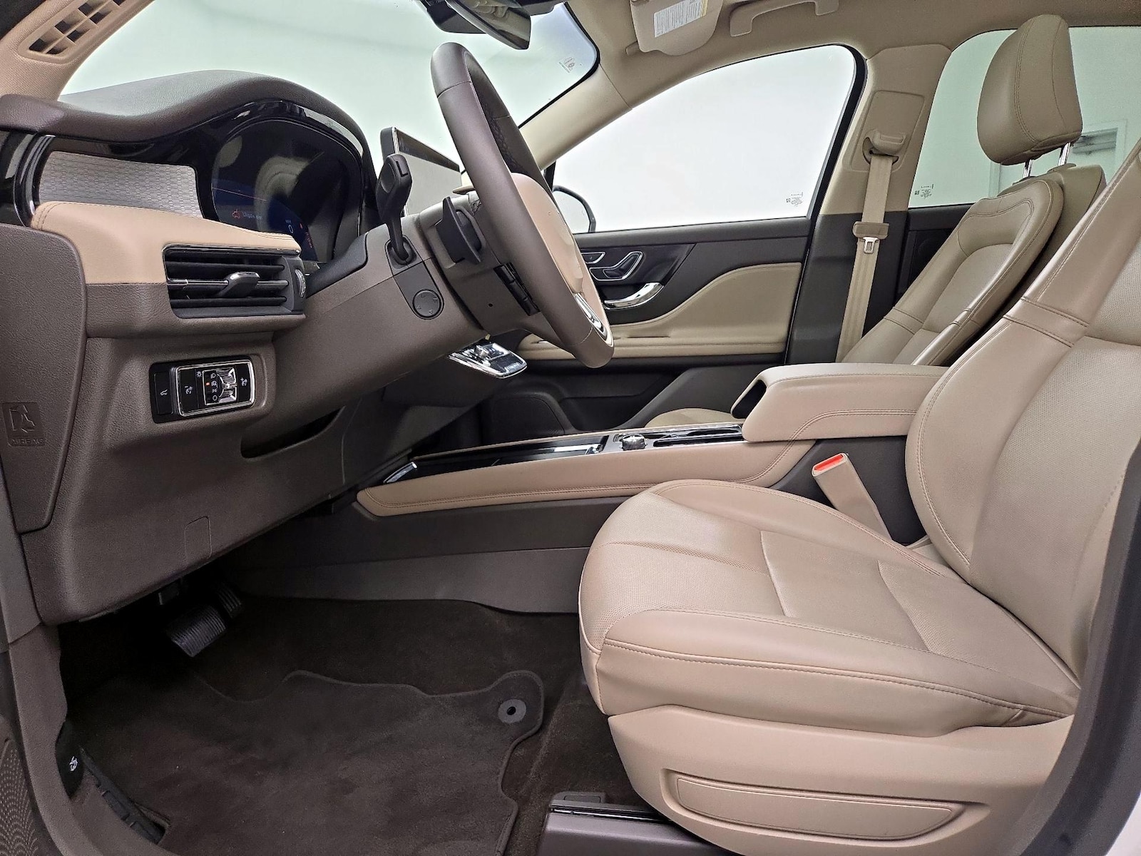 2024 Lincoln Corsair Premiere - Photo 12